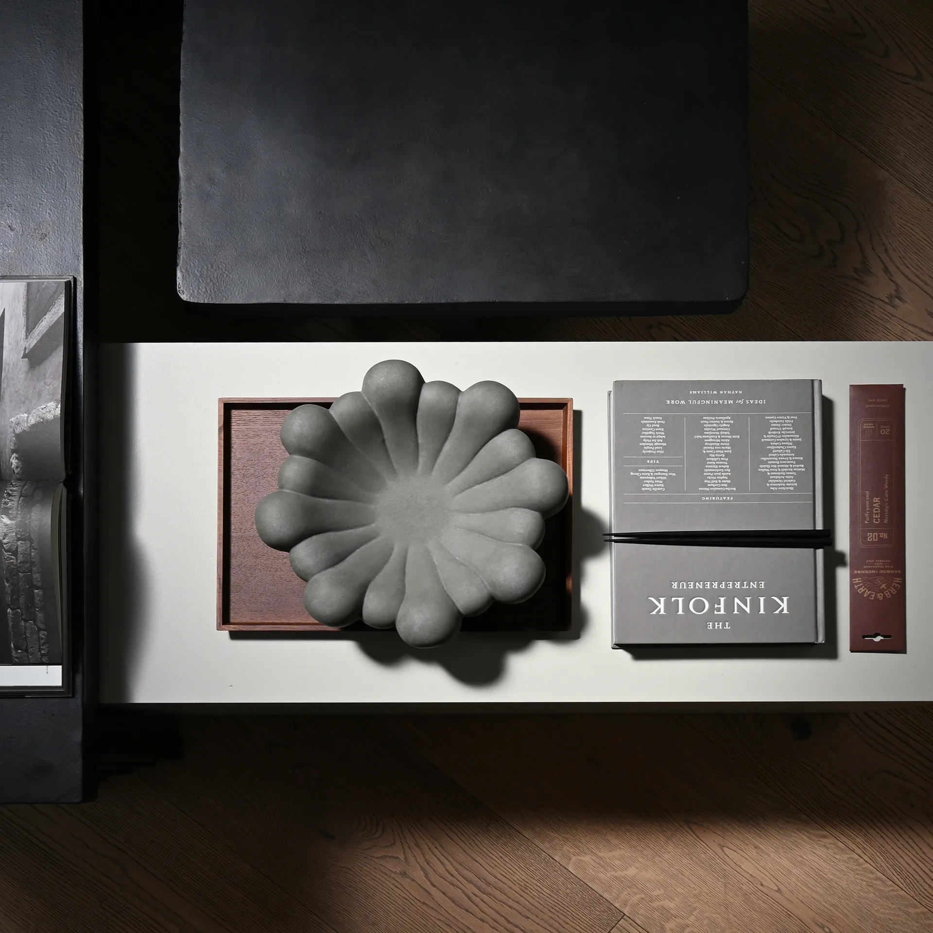 Ciotola Bloom Tray medio Ø28,5 cm, Grigio scuro 101 Copenhagen