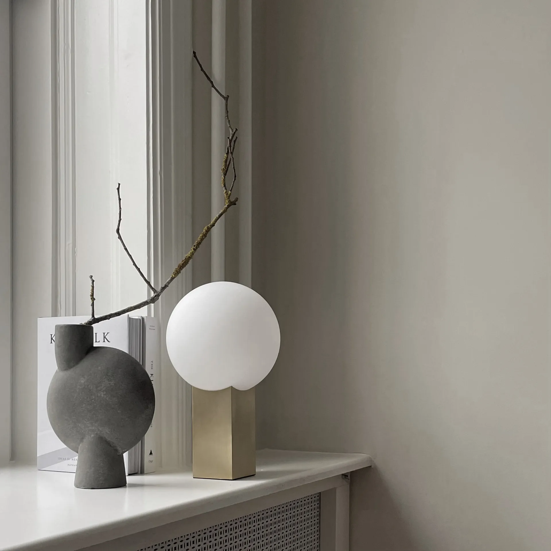 Lampada da tavolo Hoop 34 cm, Ottone 101 Copenhagen