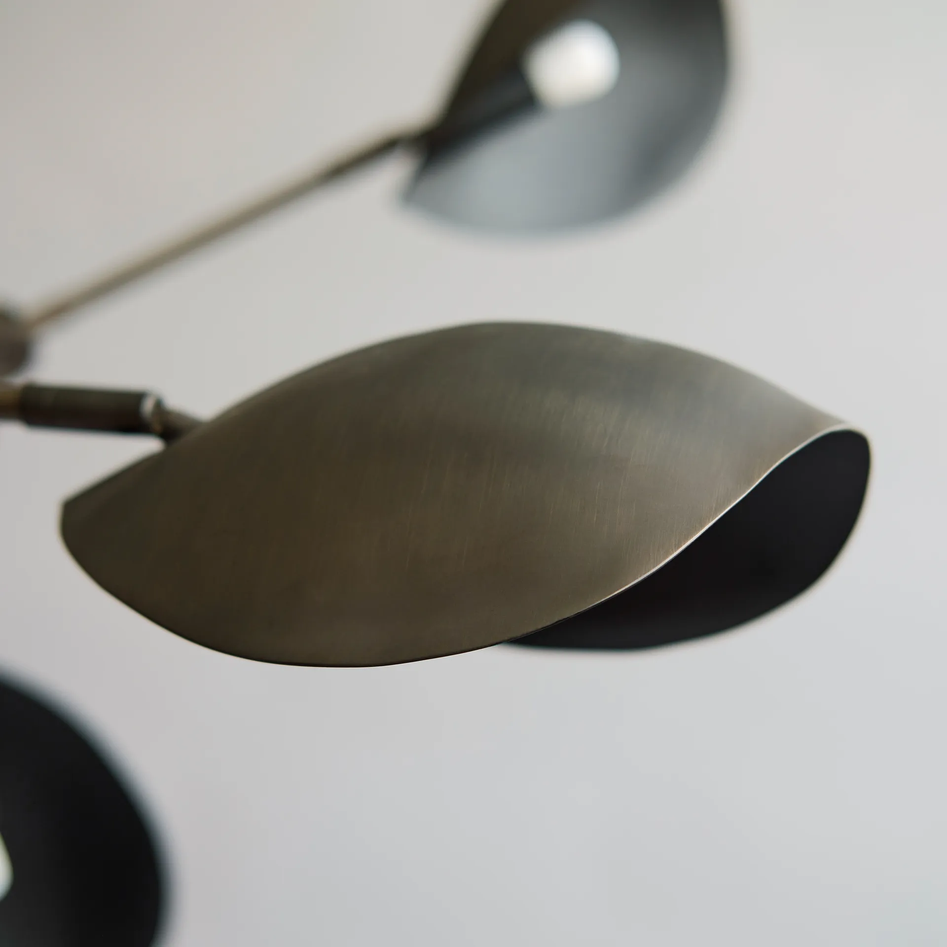 Lampadario Stingray Chandelier, Bronze 101 Copenhagen