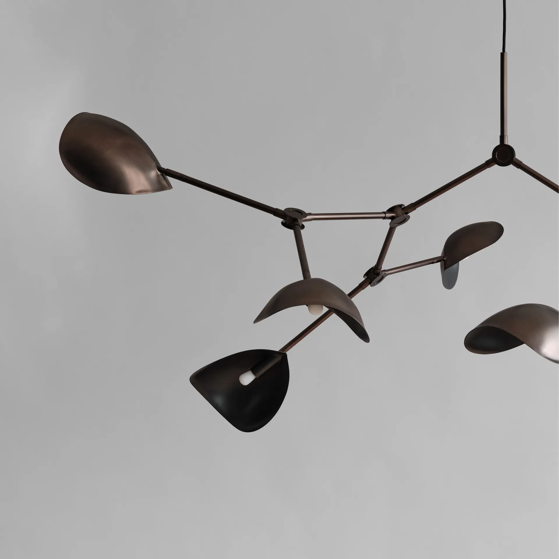 Lampadario Stingray Grande, Bronzo 101 Copenhagen