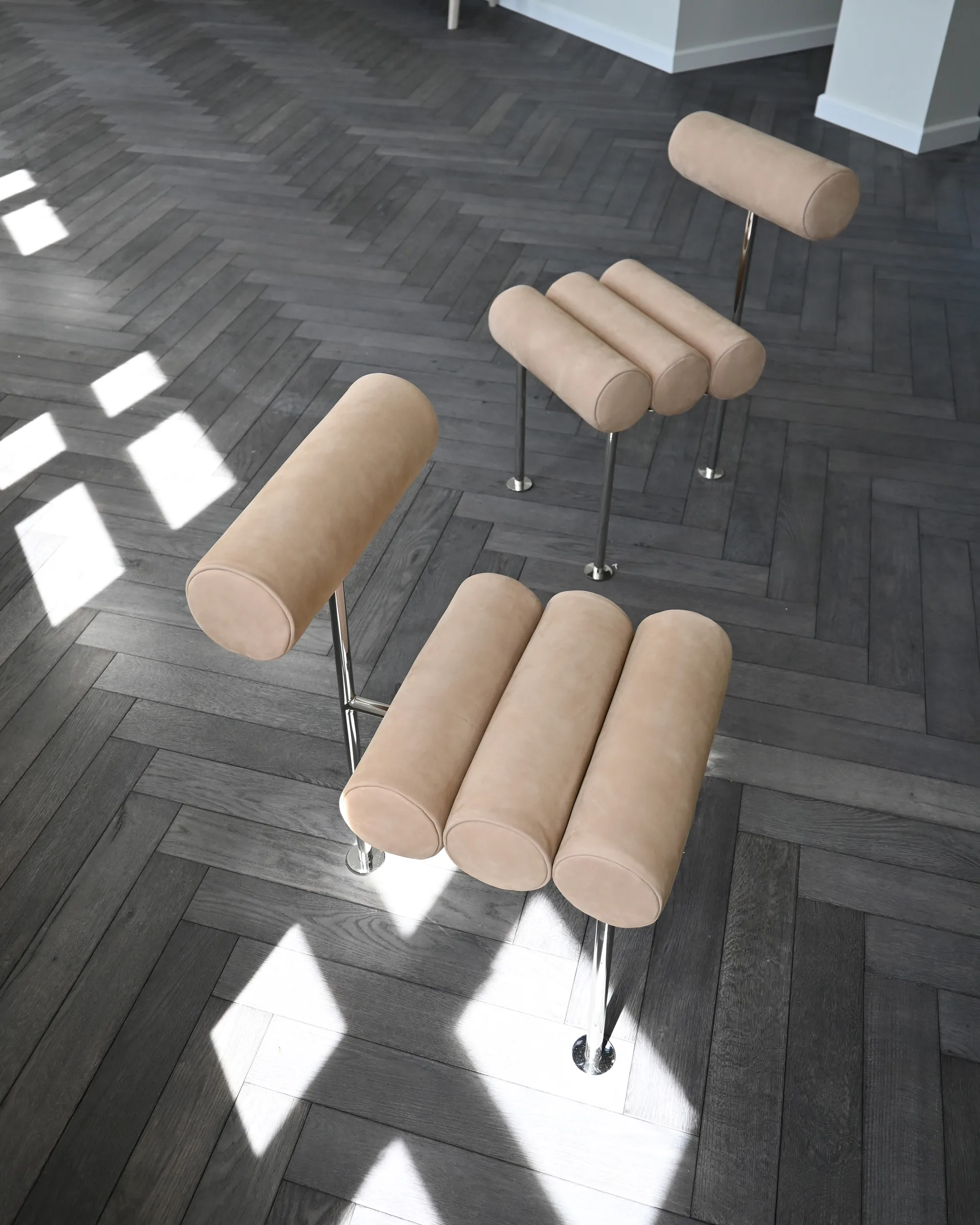 Sedia da pranzo Hiro, Acciaio inox - nabuk 101 Copenhagen