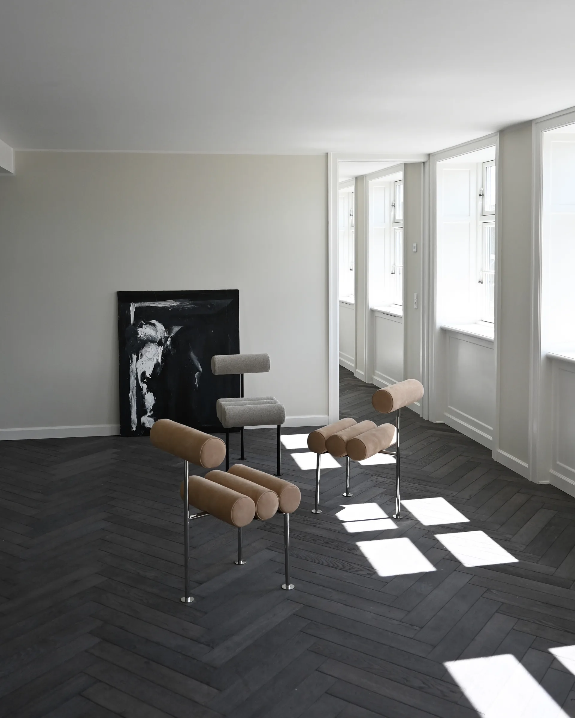 Sedia da pranzo Hiro, Struttura nera - sabbia 101 Copenhagen