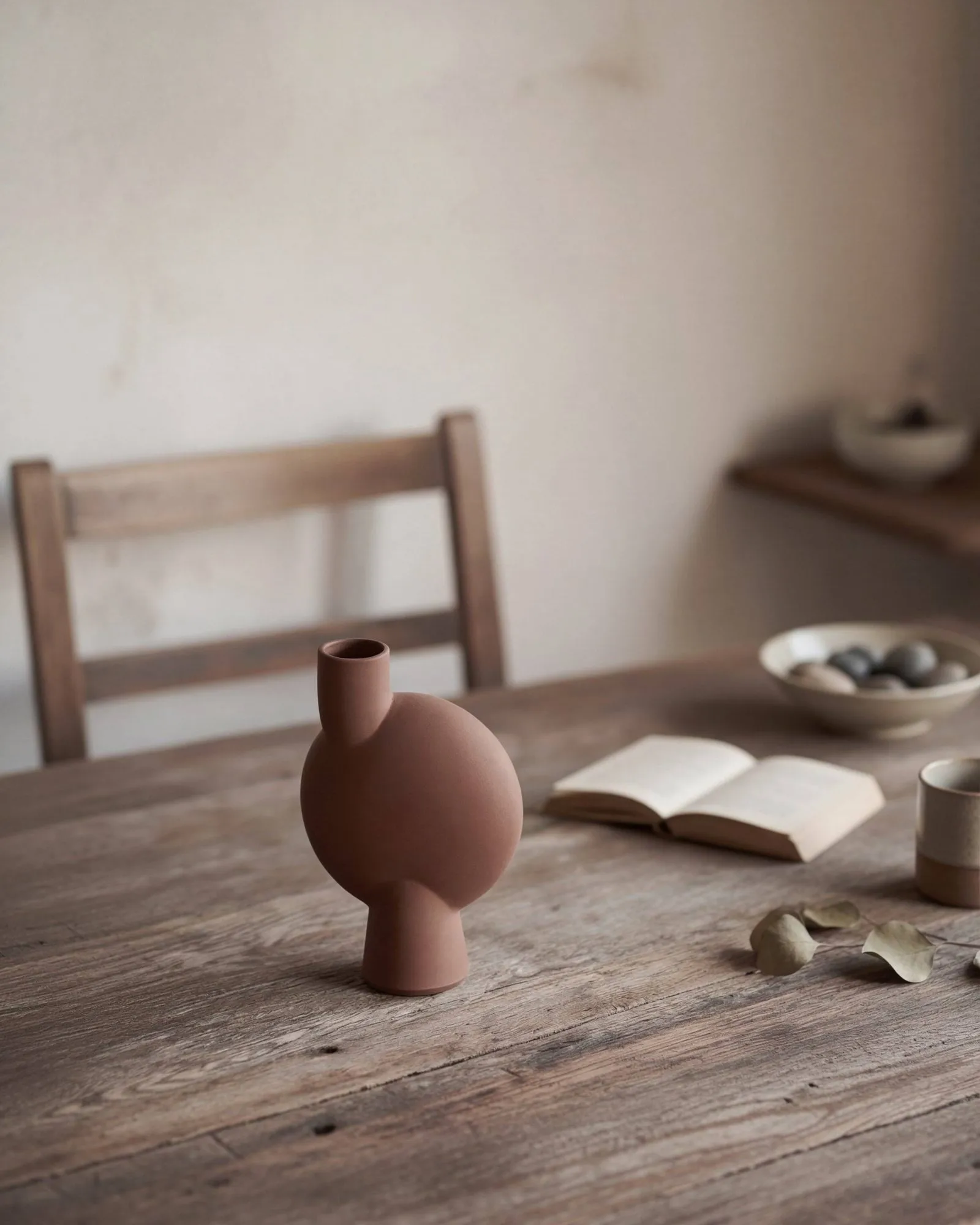 Vaso Sphere Bubl Medio, Almond 101 Copenhagen