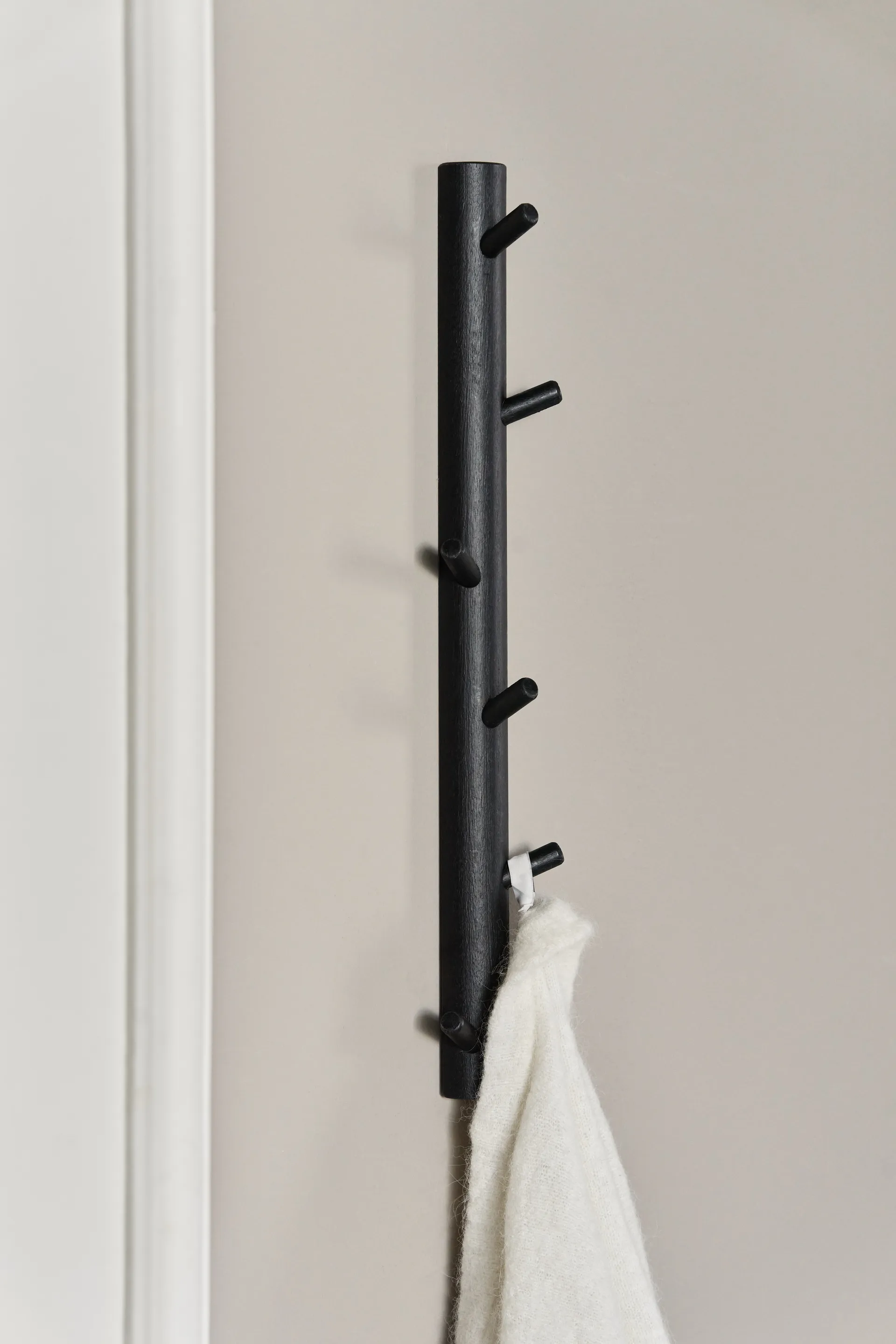 Allsarp listello appendiabiti verticale 6 ganci, Betulla verniciata nera 1898