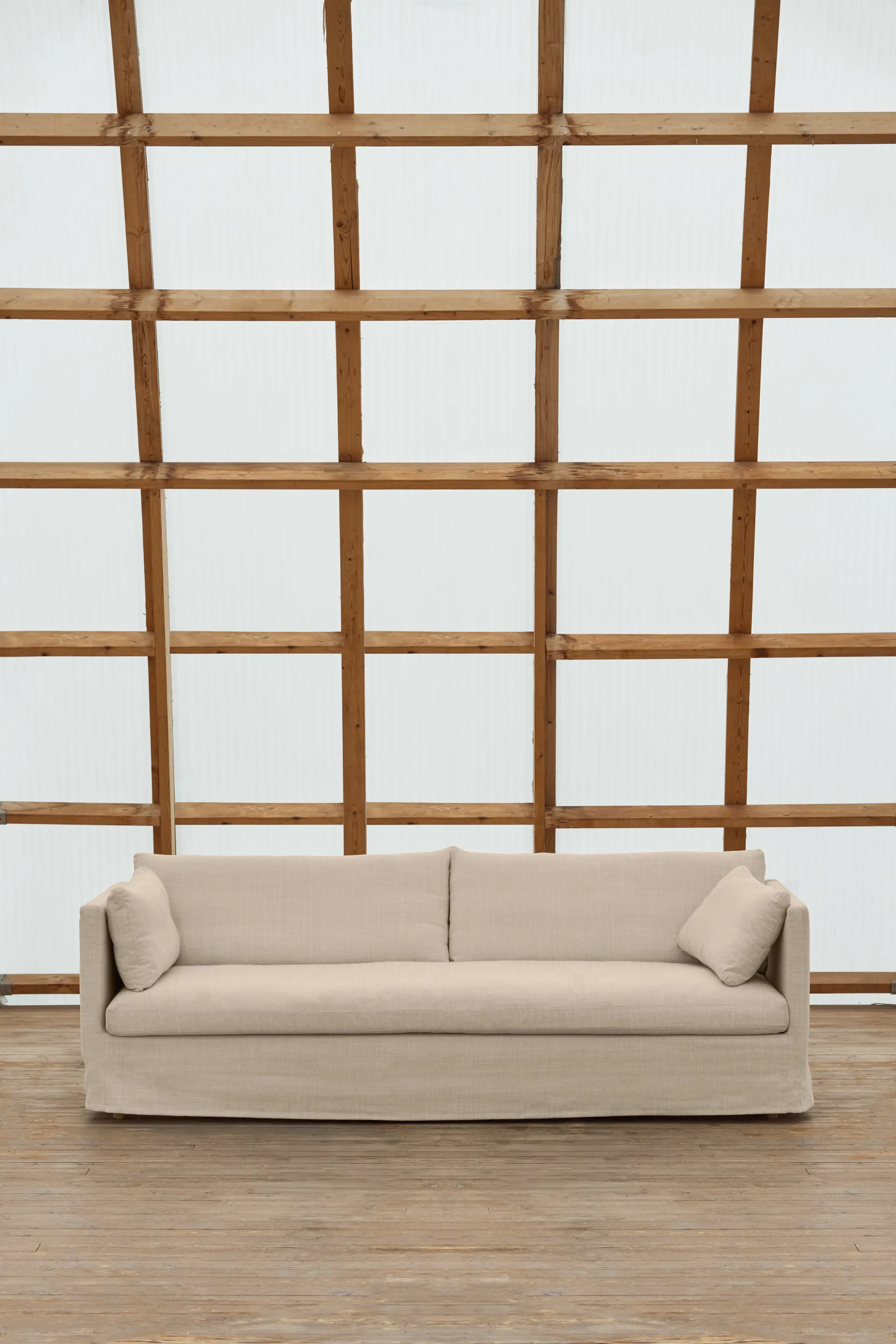 Divano Linnevik, Same Beige 6670-rovere oliato bianco, 4 sedute, con gonna 1898