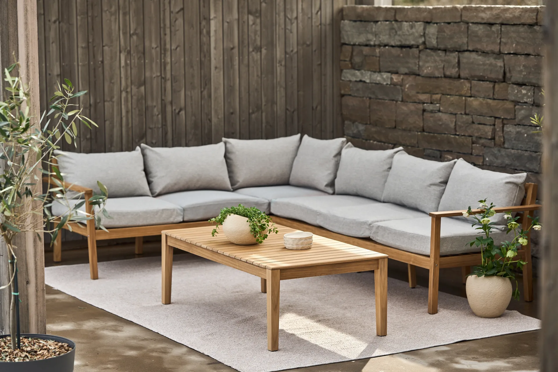 Divano modulare angolare Stockaryd in teak/grigio chiaro 1898