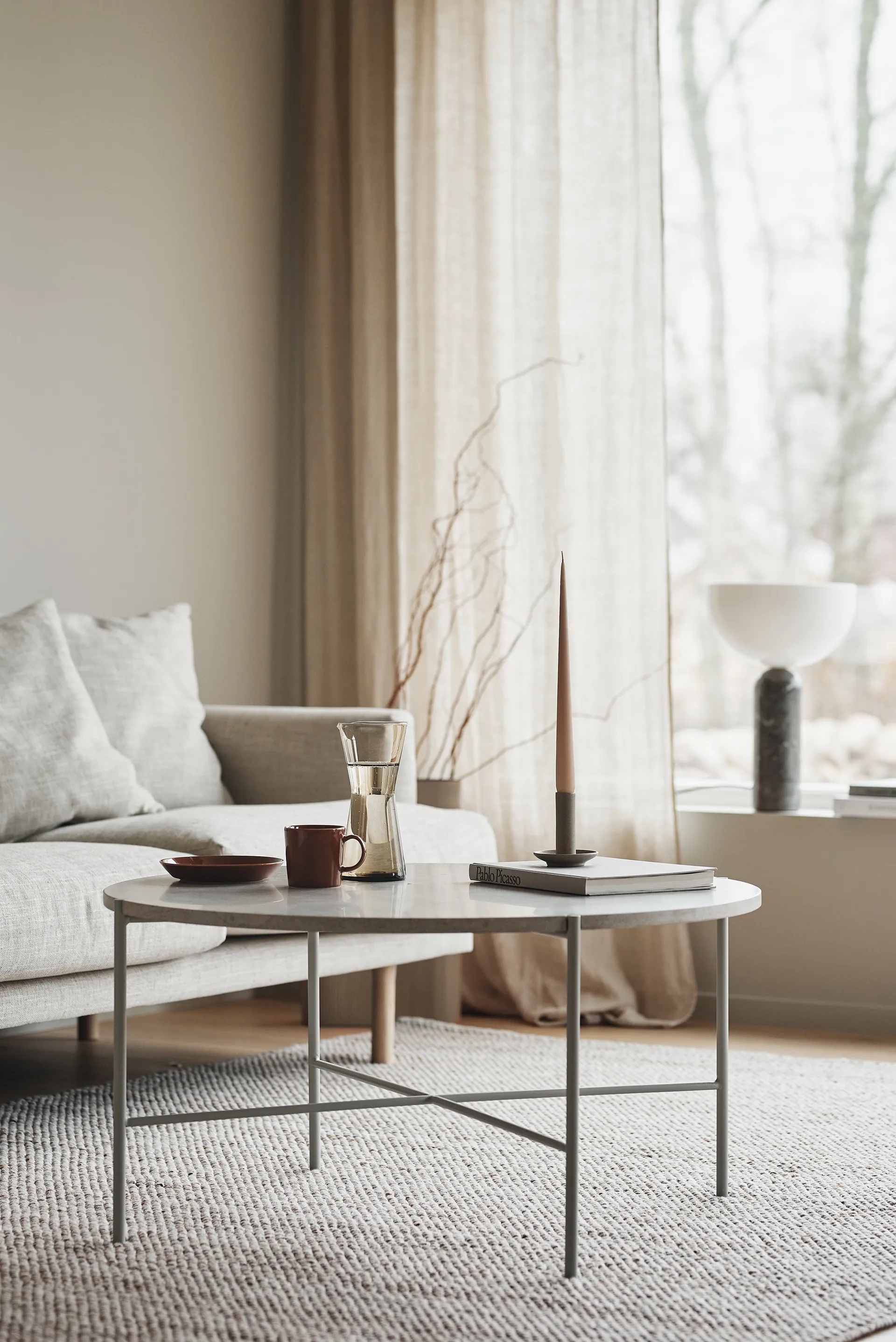 Divano Sjövik, Bern Beige 0341-rovere laccato bianco, 3,5-posti 1898