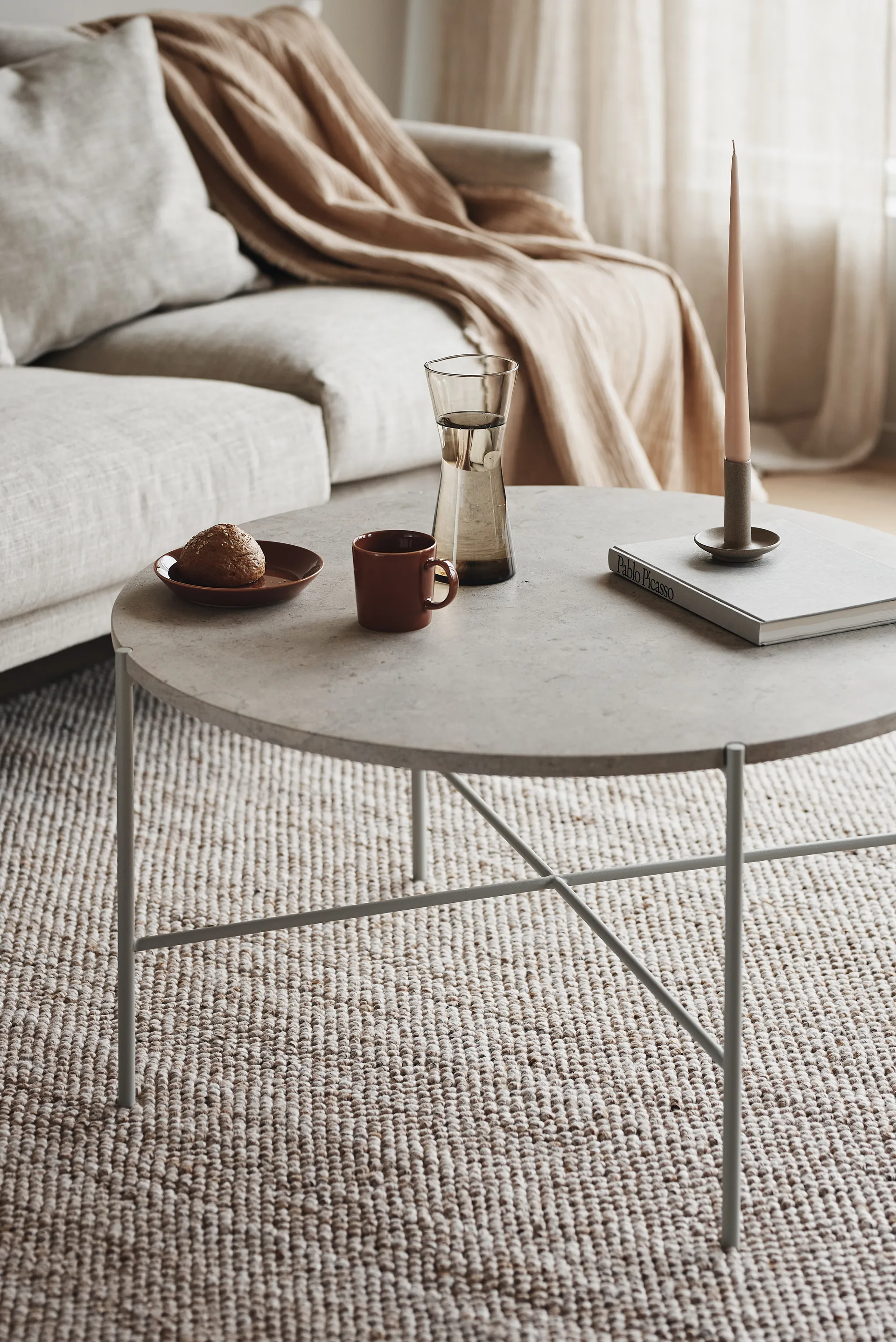 Divano Sjövik, Bern Beige 0341-rovere laccato bianco, 3,5-posti 1898