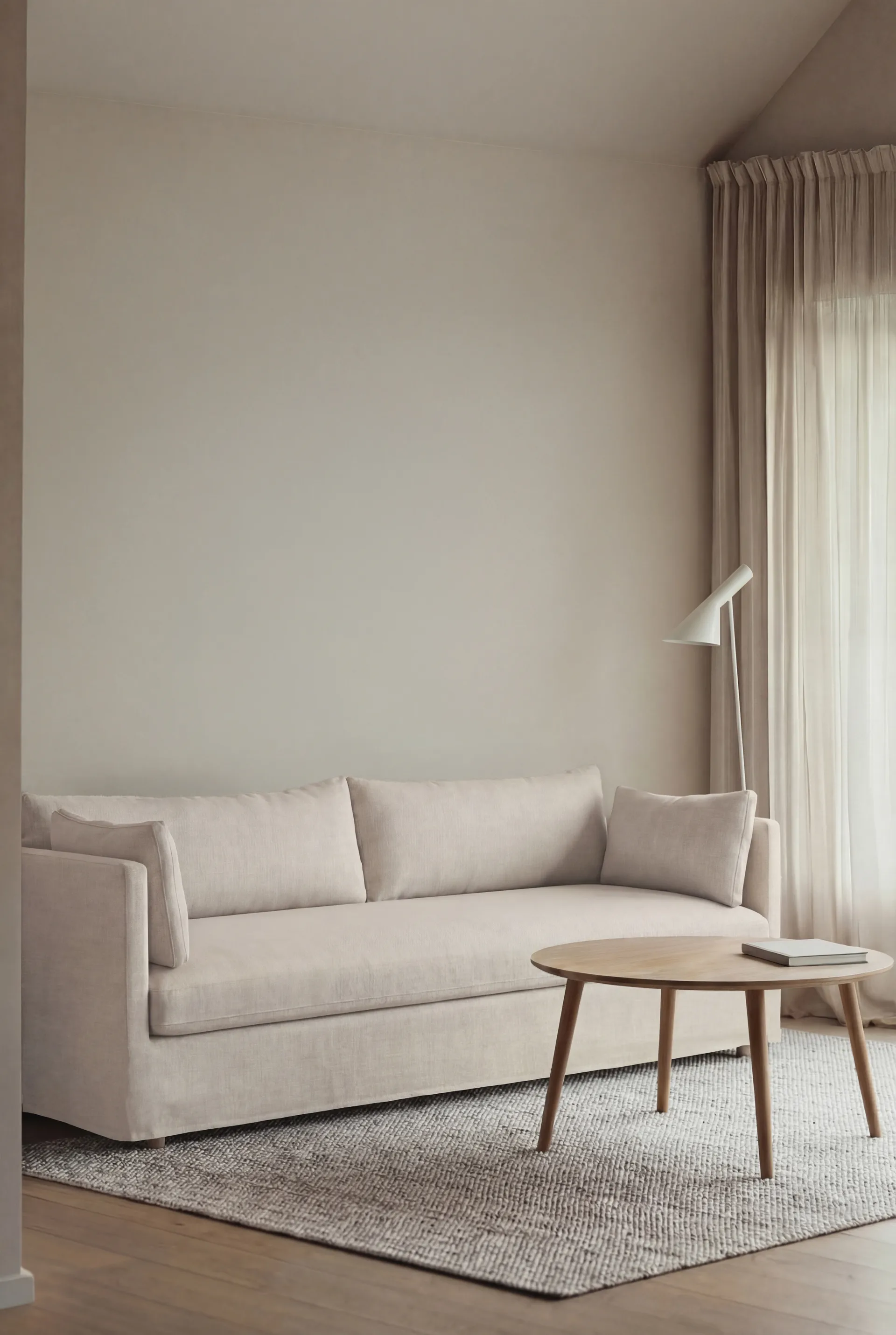 Linnevik divano, Same Off White 6671-rovere oliato bianco, 4 sedute, con gonna 1898