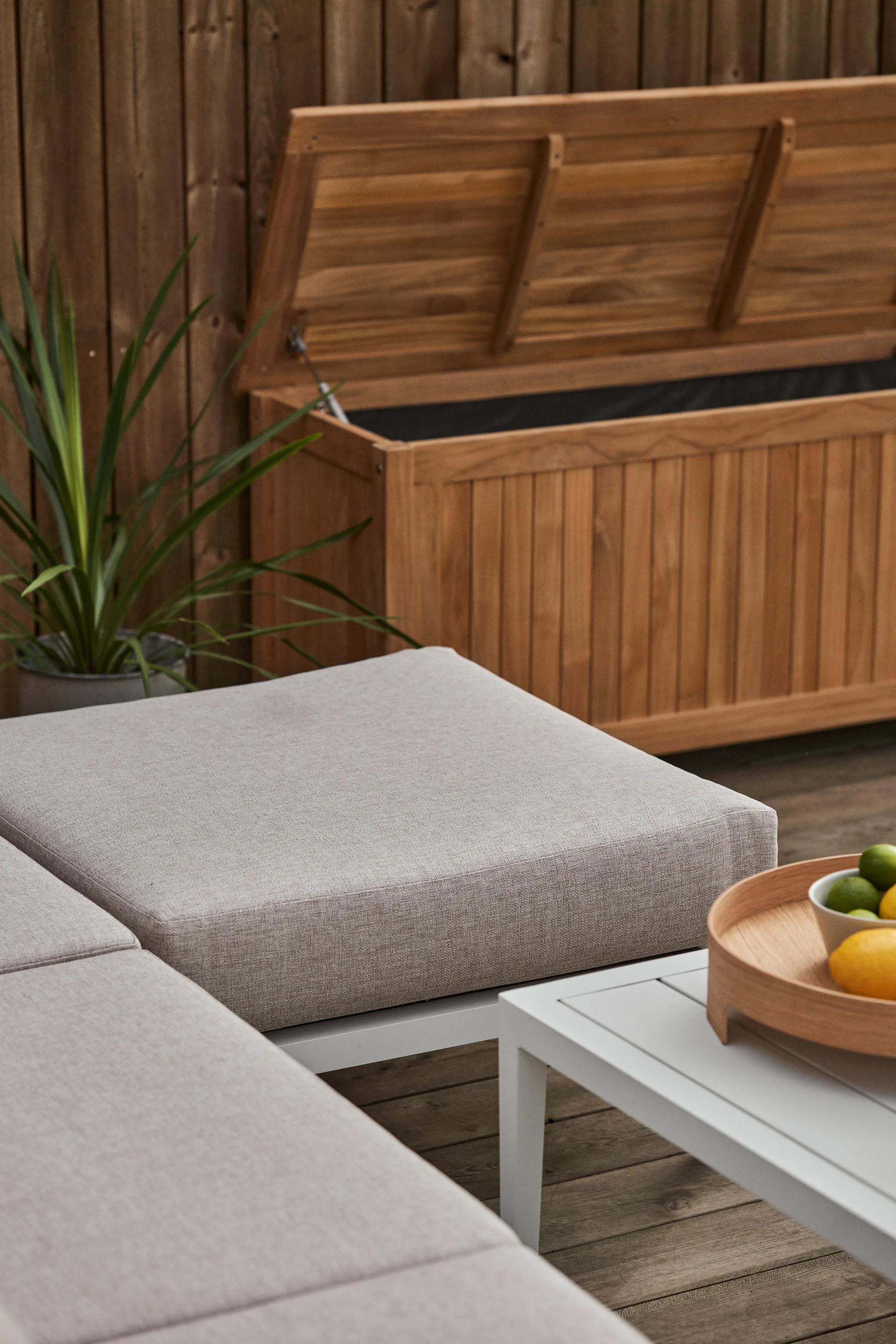 Poggiapiedi Santander, Bianco-beige 1898