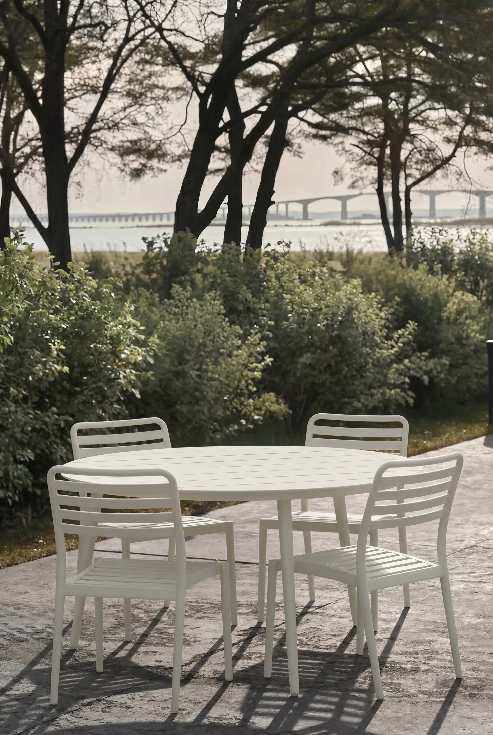 Tavolo da pranzo Marsala Ø140 cm + 4 sedie Messina, Off white,  1898