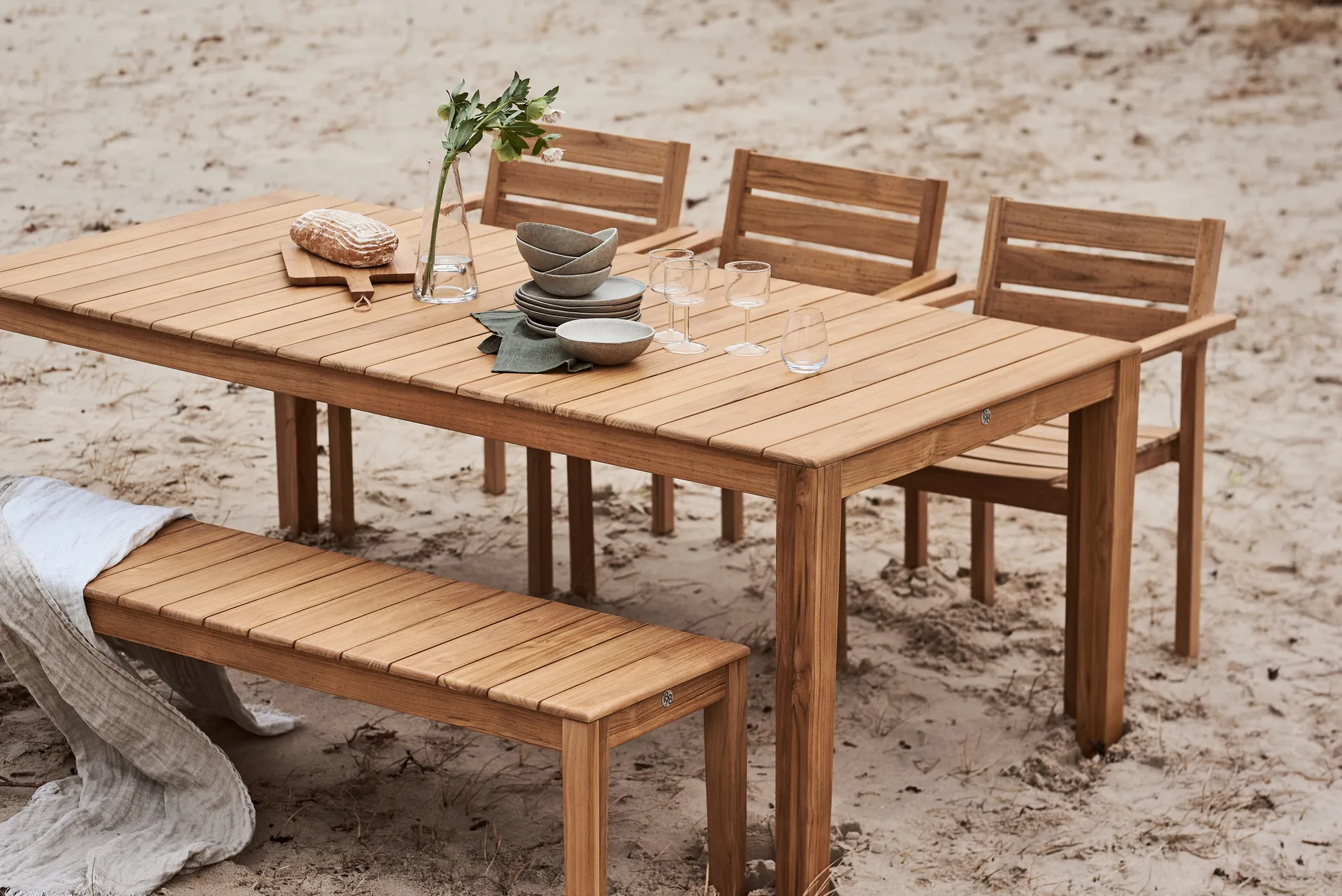 Tavolo da pranzo Sköndal 220x95x76 cm, Teak 1898