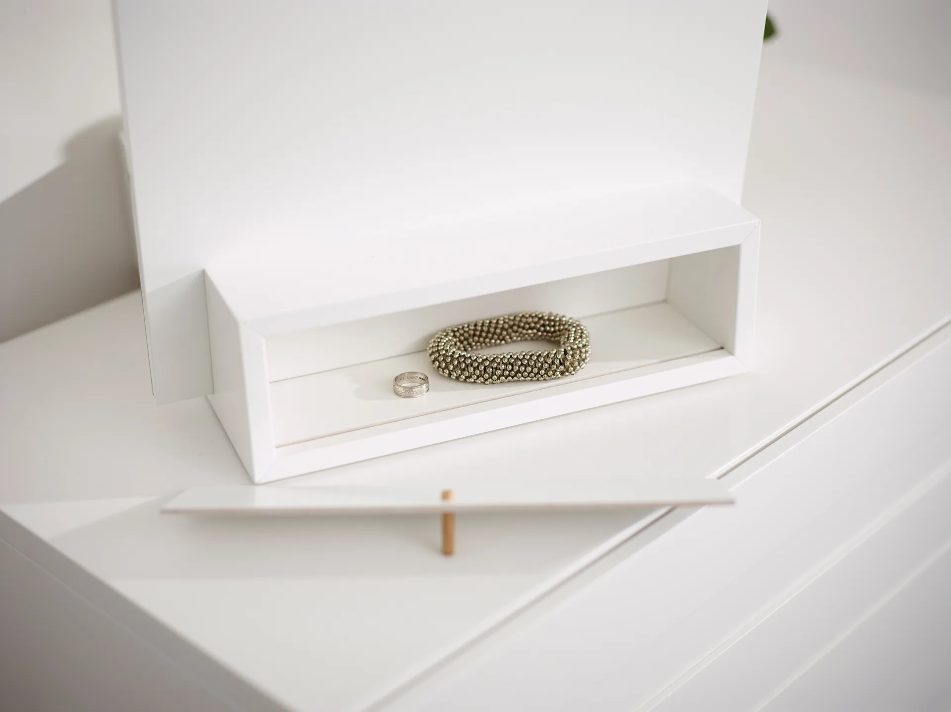 Me specchio da tavolo con contenitore, Bianco, 34x57x30 cm A2