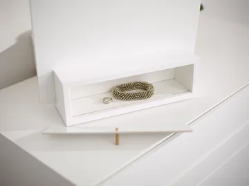 Me specchio da tavolo con contenitore - Bianco, 34x57x30 cm - A2