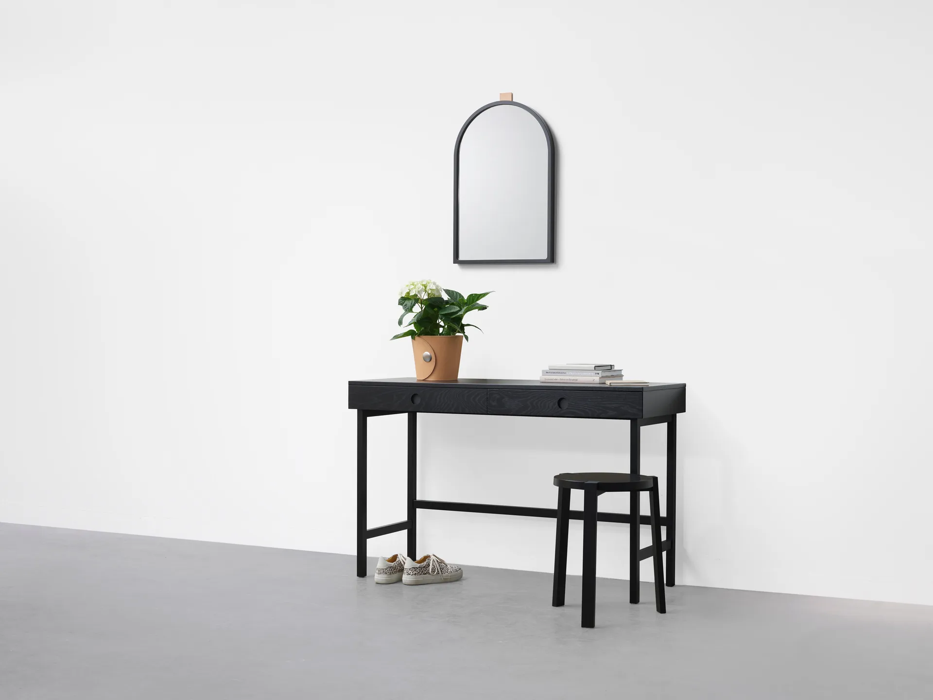 Mind scrivania, Rovere tinto nero, 118x74x44 cm A2