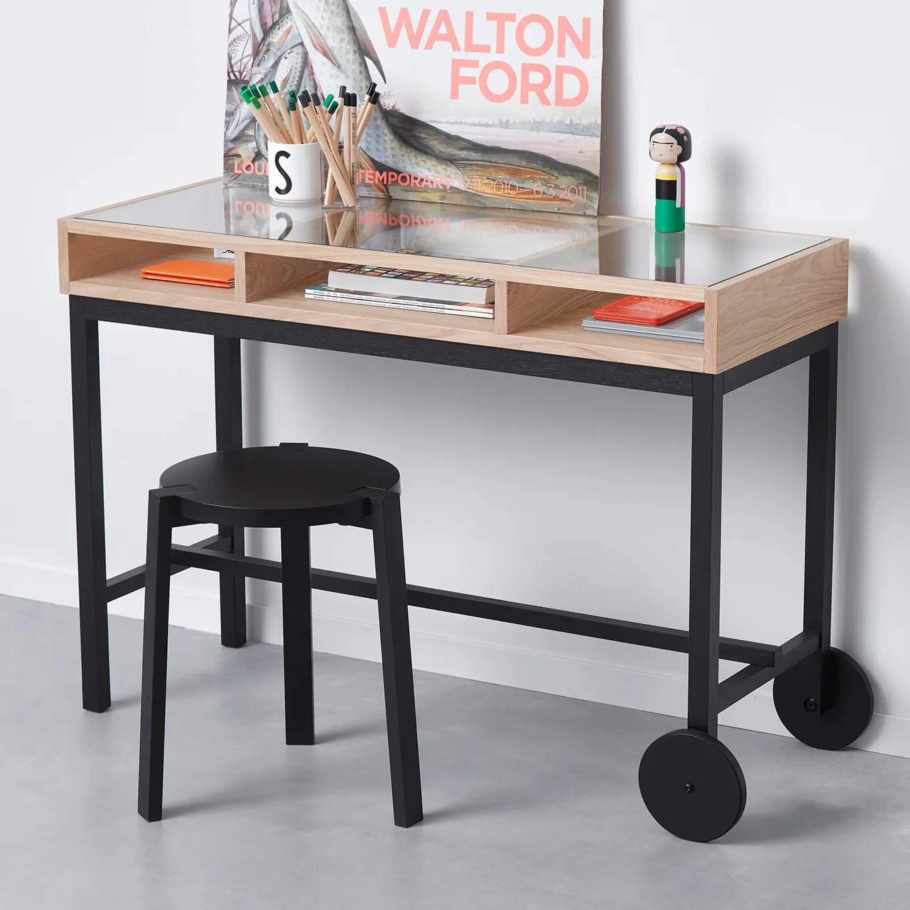 Scrivania Shift con ruote, Rovere oliato bianco, nero A2