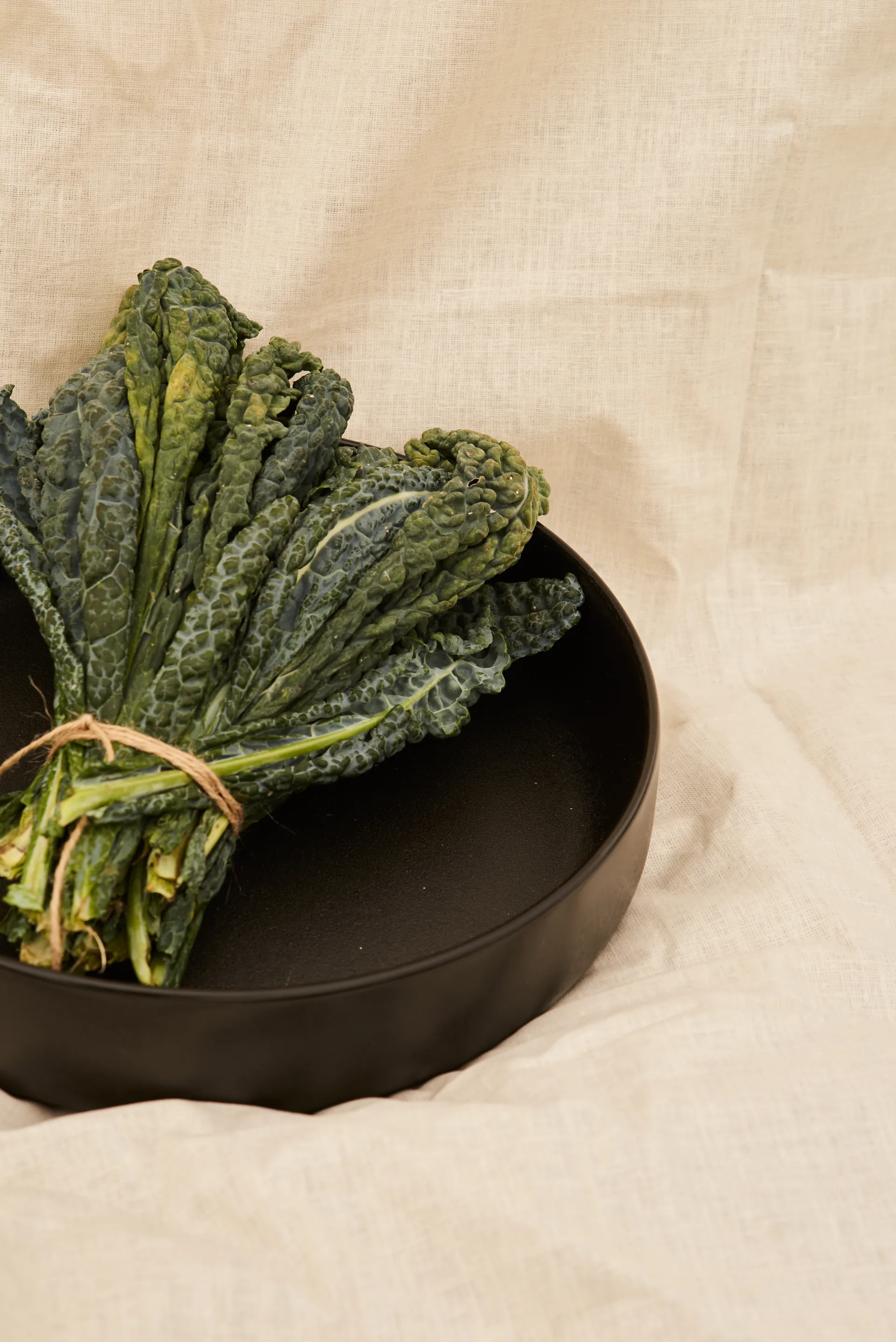 Ciotola da portata Raw Ø30cm, Titanium Black Aida