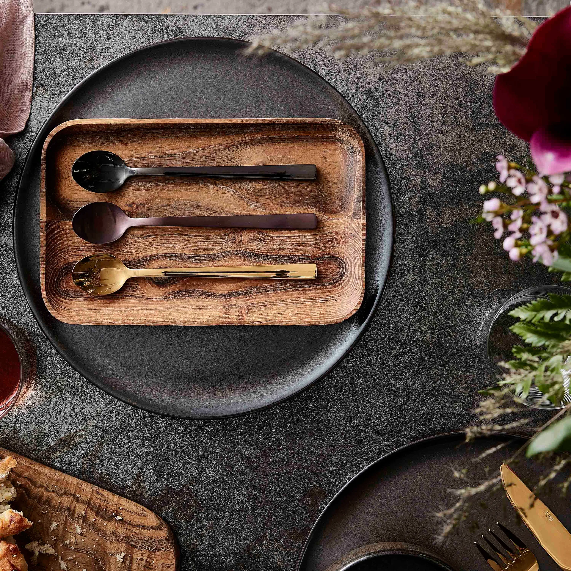 Cucchiaio da caffellatte confezione da 4 Raw, Nero Aida