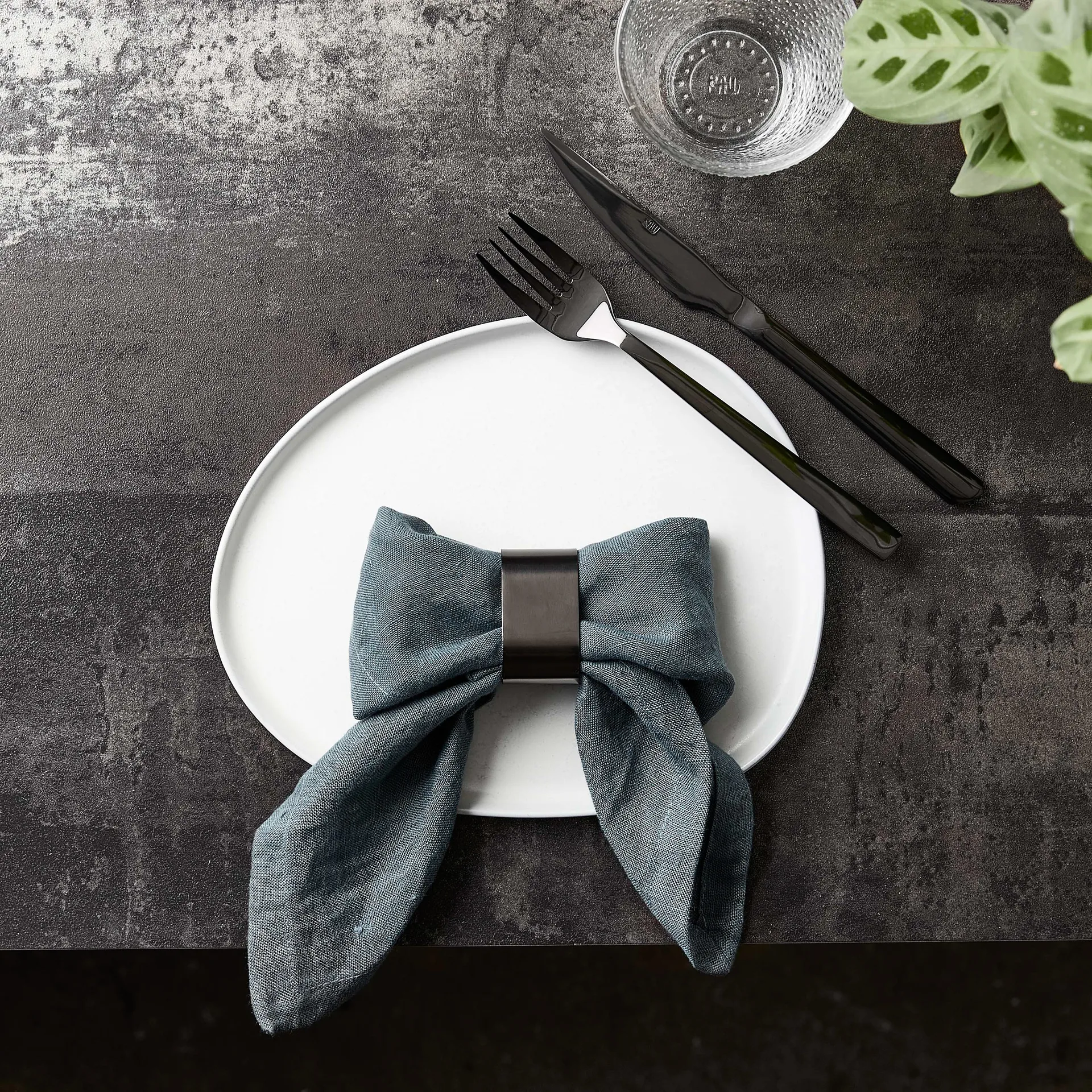 Piatto fondo Raw Organic 24x21 cm, Alabaster white Aida
