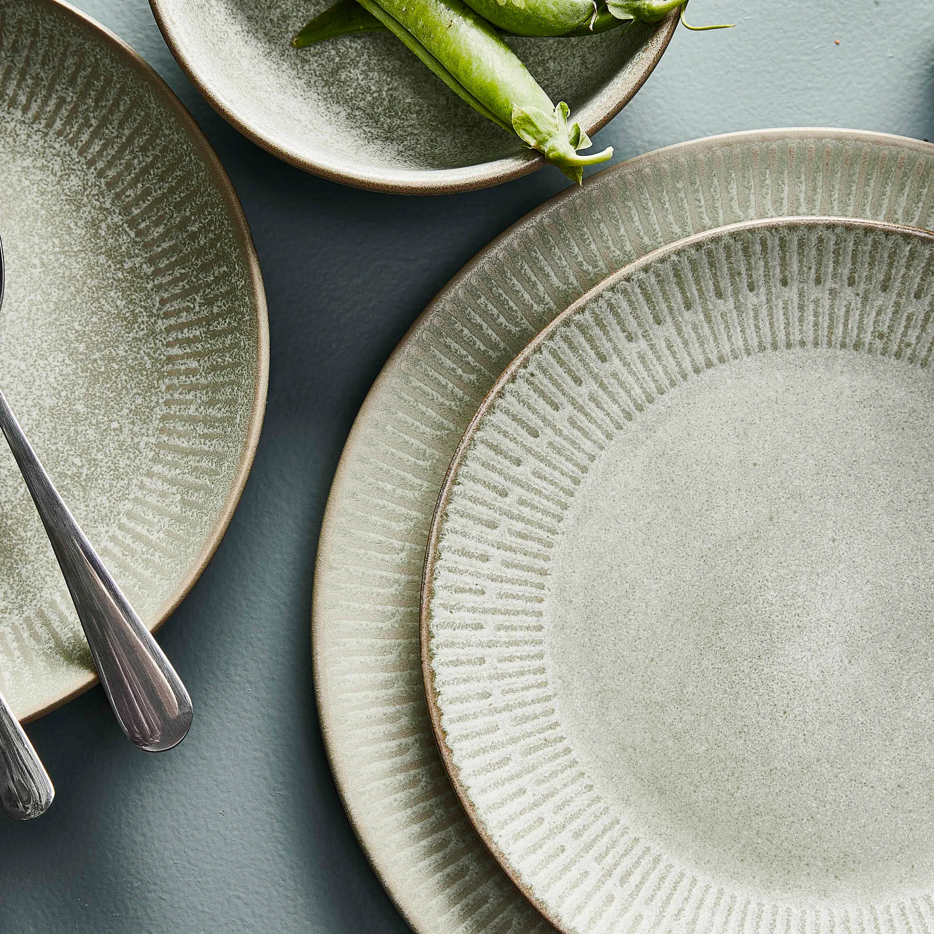 Piatto Relief 22 cm, verde Aida