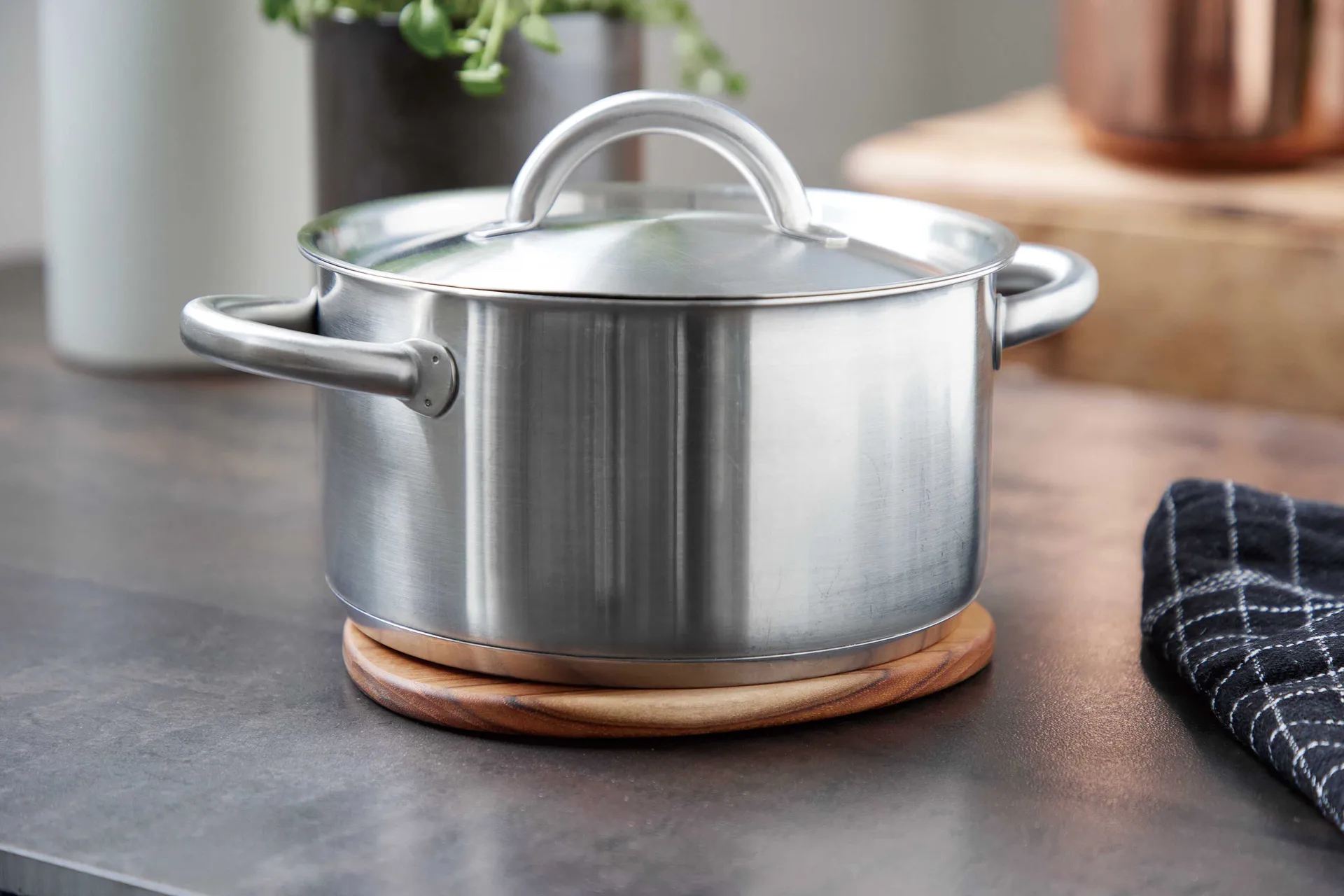 Sottopentola magnetico 15x17,5 cm Raw, Teak Aida