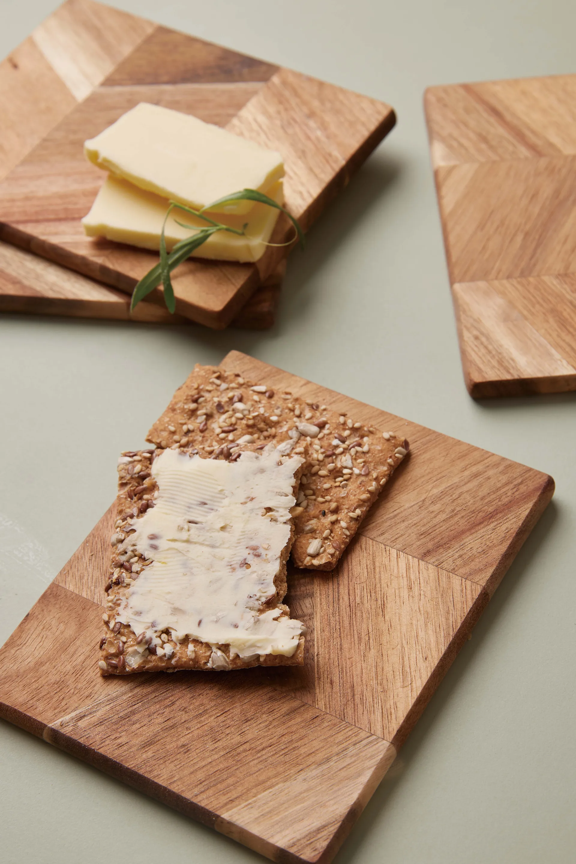 Tagliere con motivo a spina di pesce 12x15, confezione da 4, Legno di acacia Aida