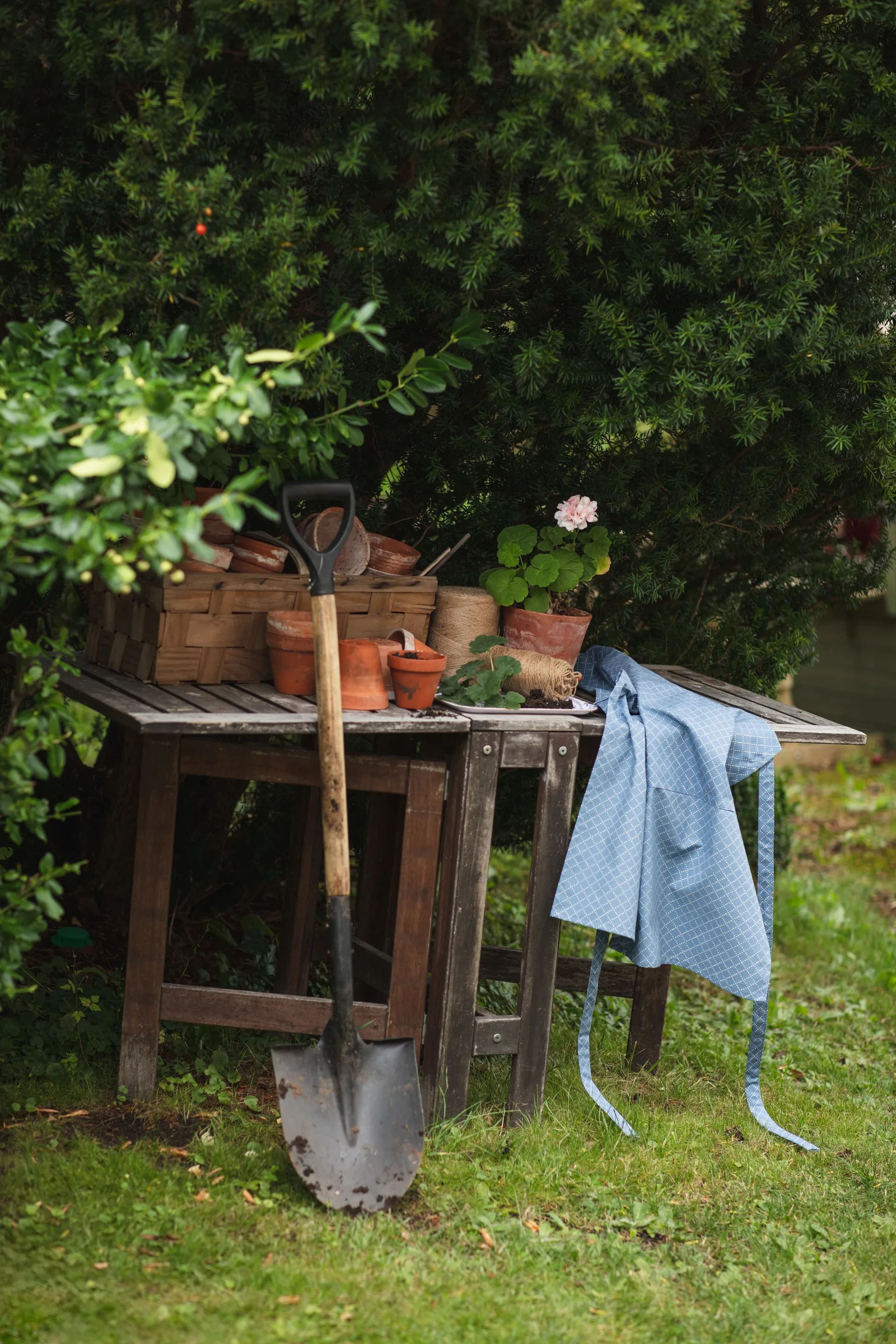 Grembiule Prickruta, Blu Almedahls