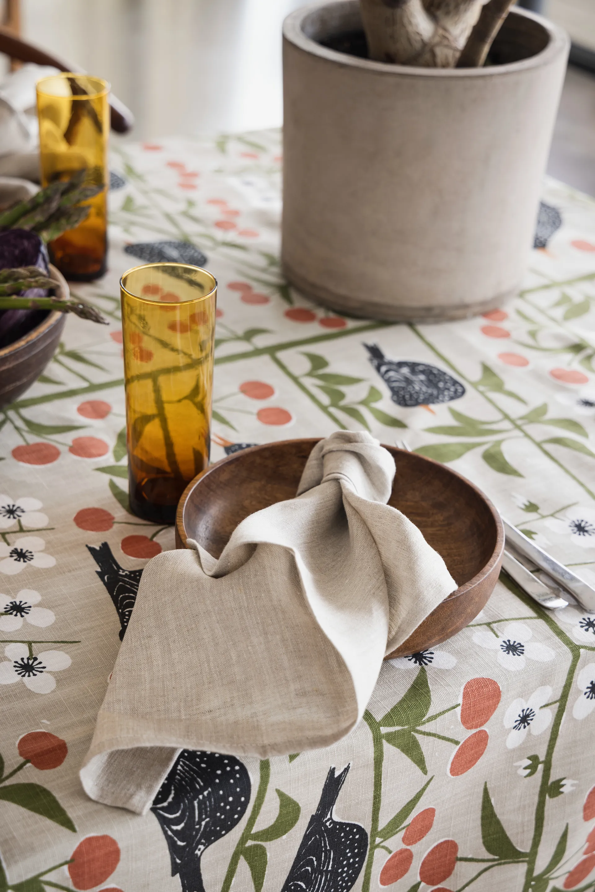 Tovaglia Körsbärsträdgården, Beige, 145x250 cm Almedahls