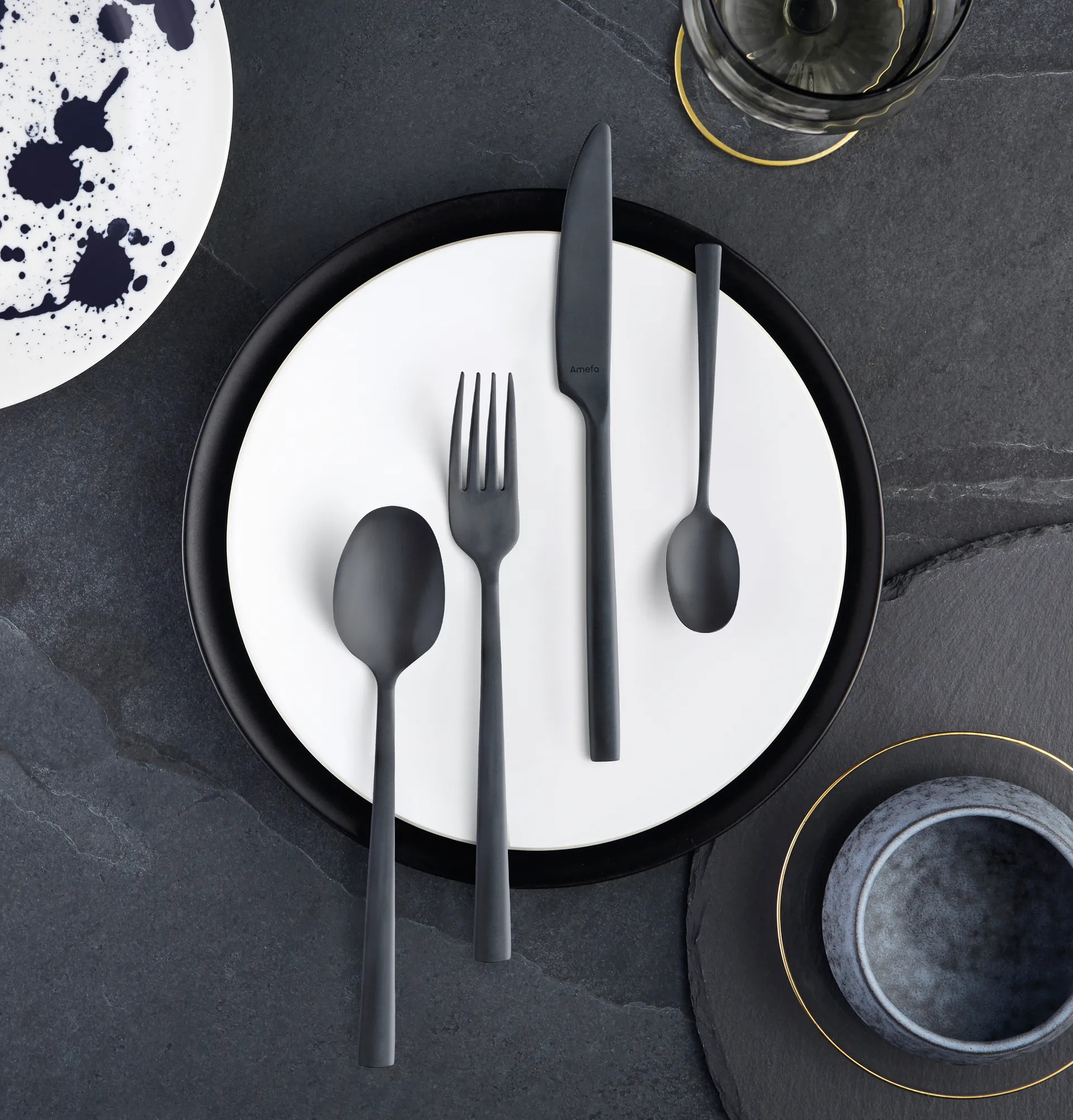 Set di posate Manille Vintage 16 pezzi, Nero Amefa