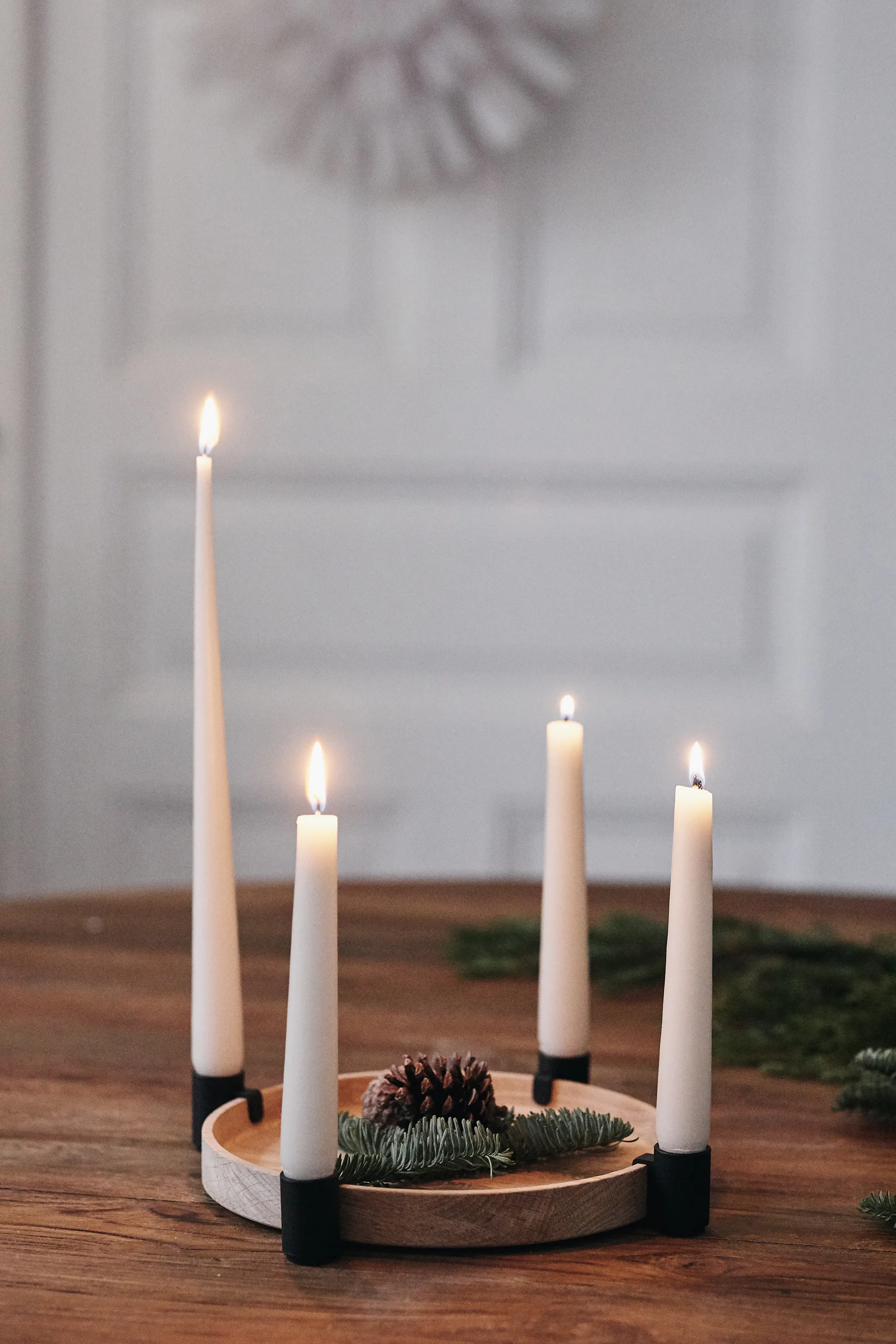 Candelabro dell'Avvento Luna Ø27 cm, Quercia-acciaio Applicata