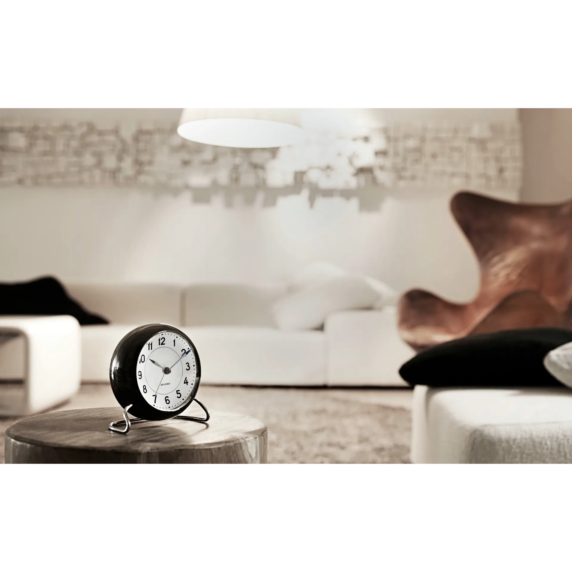 Orologio da tavolo AJ Station, nero Arne Jacobsen Clocks