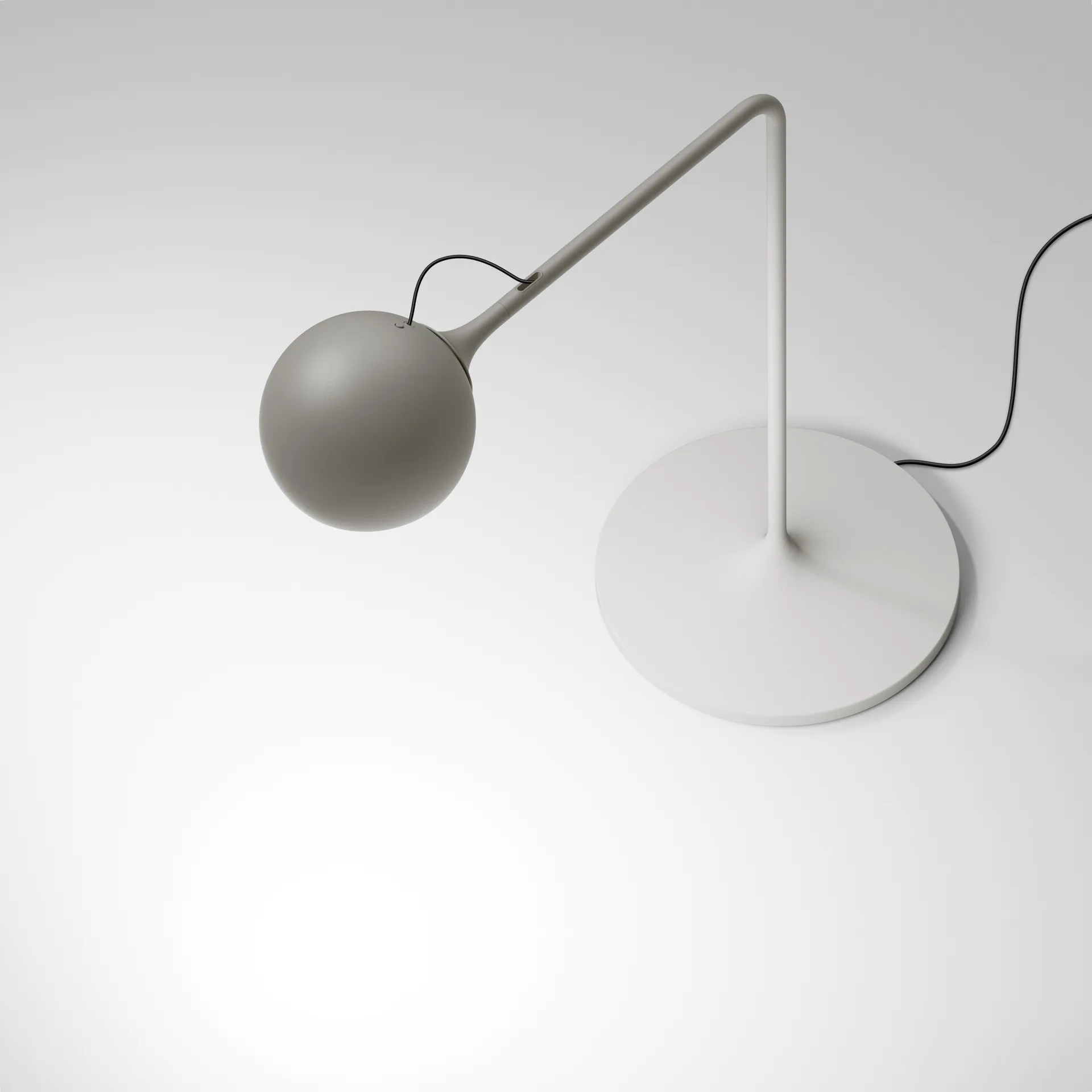 Lampada da tavolo Ixa, Bianco-grigio Artemide