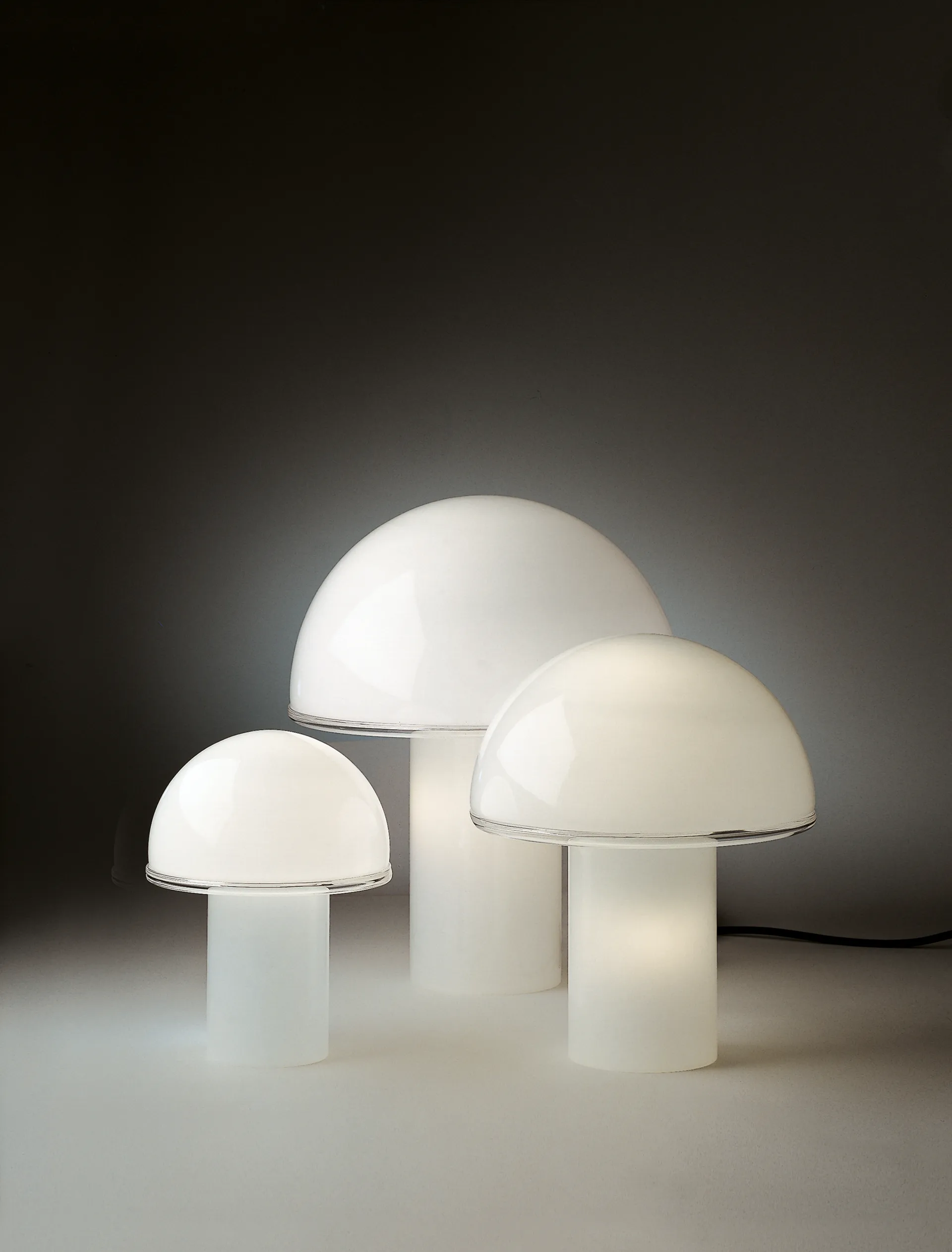 Lampada da tavolo Onfale Medio Ø28 cm, Opale bianco Artemide