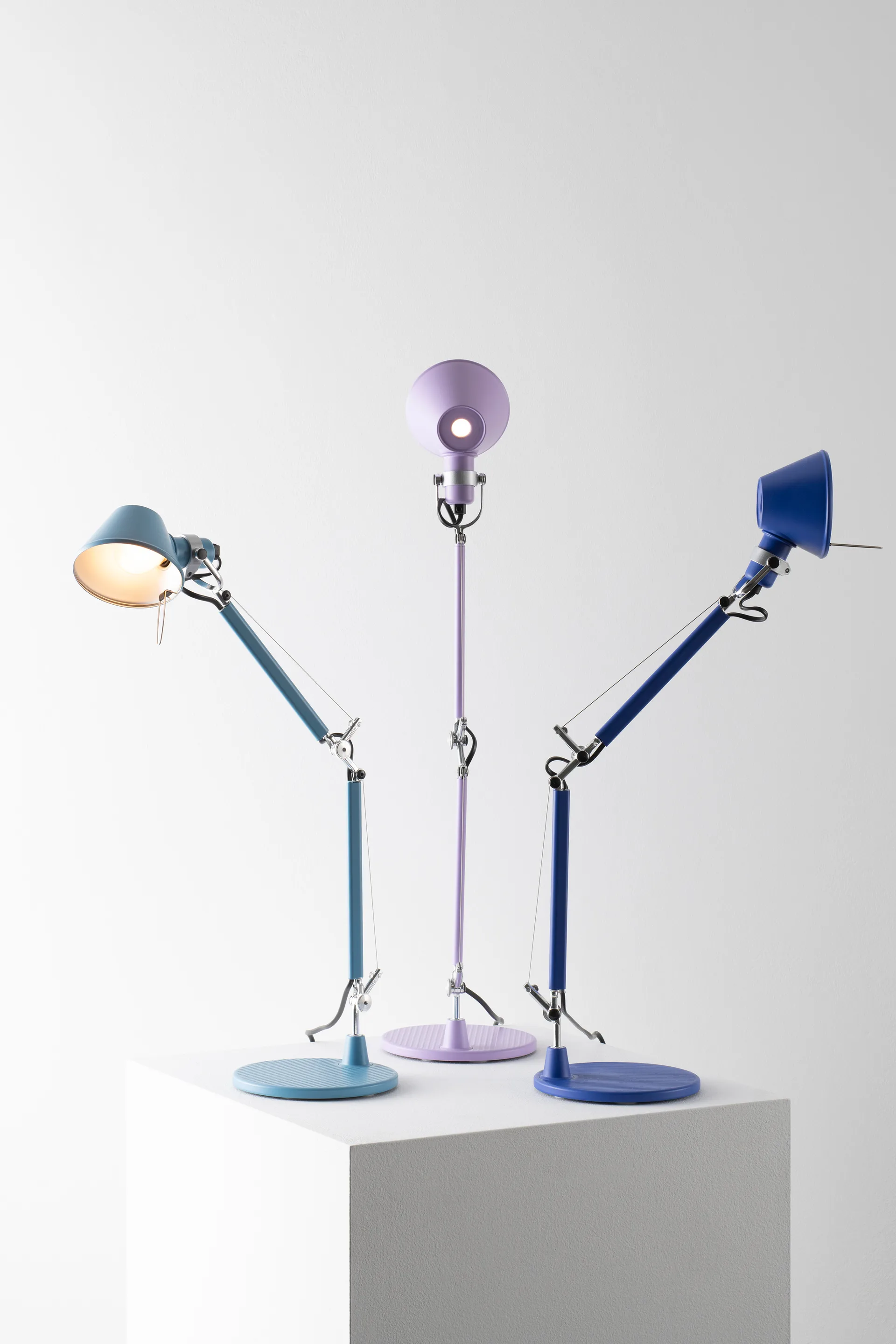 Lampada da tavolo Tolomeo micro, Azzurro chiaro Artemide