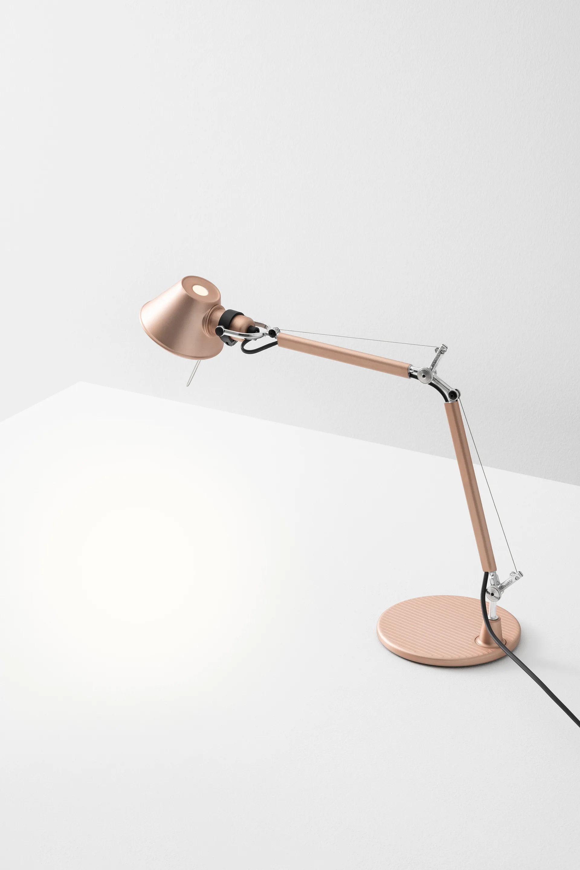 Lampada da tavolo Tolomeo Micro Edizione Speciale, Rame Artemide