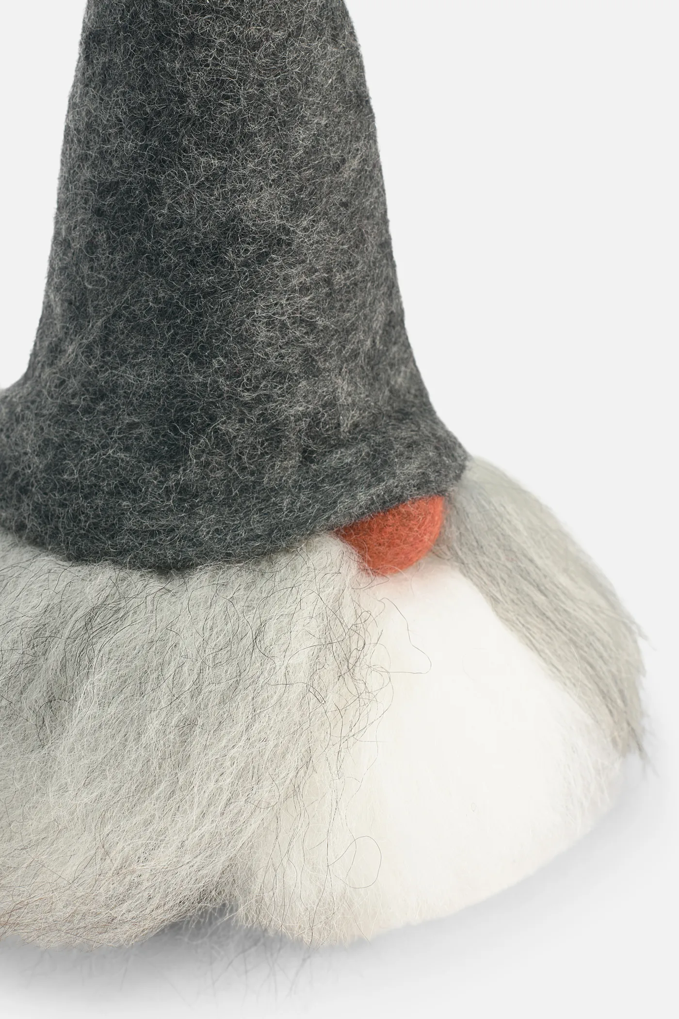 Gnomo Valter, Grigio/grigio Åsas tomtebod