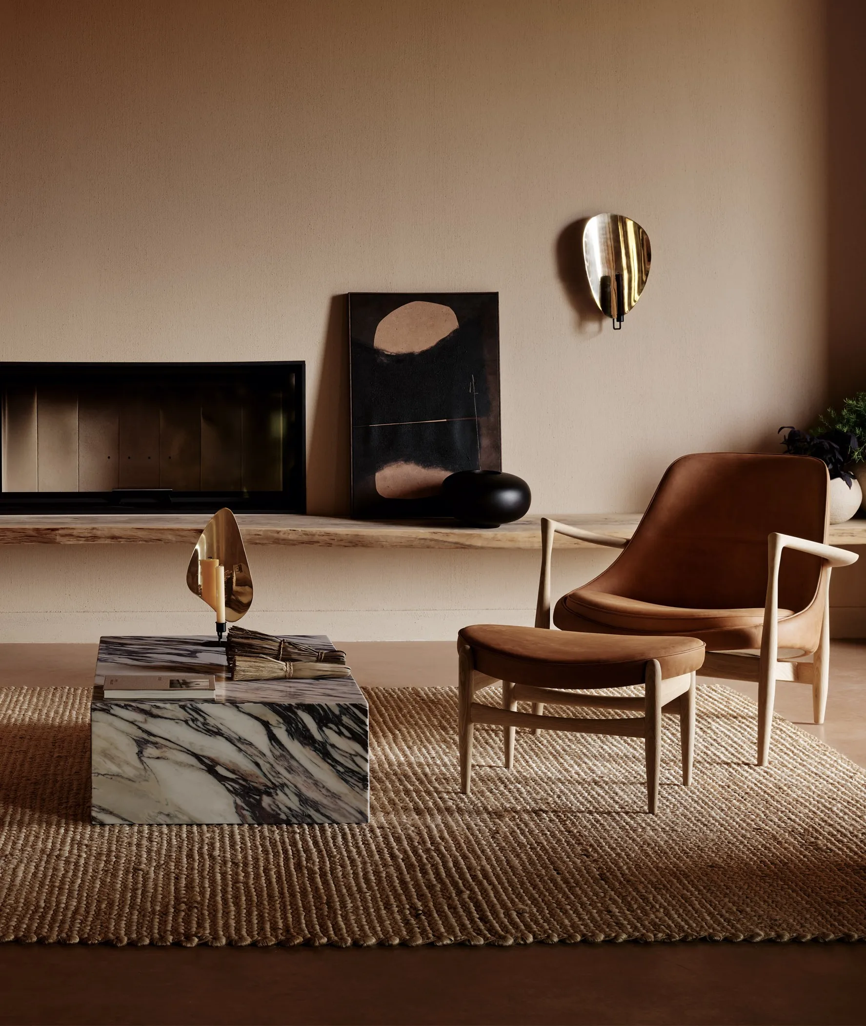 Candeliere da parete Flambeau 40 cm, Black-polished brass Audo Copenhagen