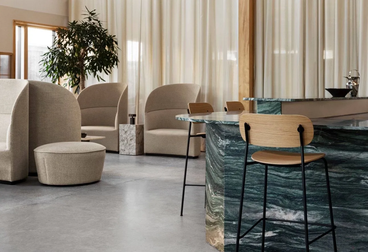 Co Bar Chair sedia da bar, Rovere-acciaio cromato, 75 cm Audo Copenhagen