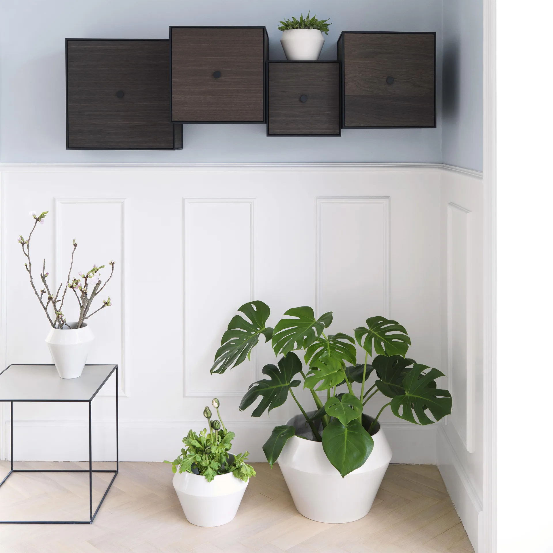 Cubo Frame 42 con anta, rovere affumicato Audo Copenhagen