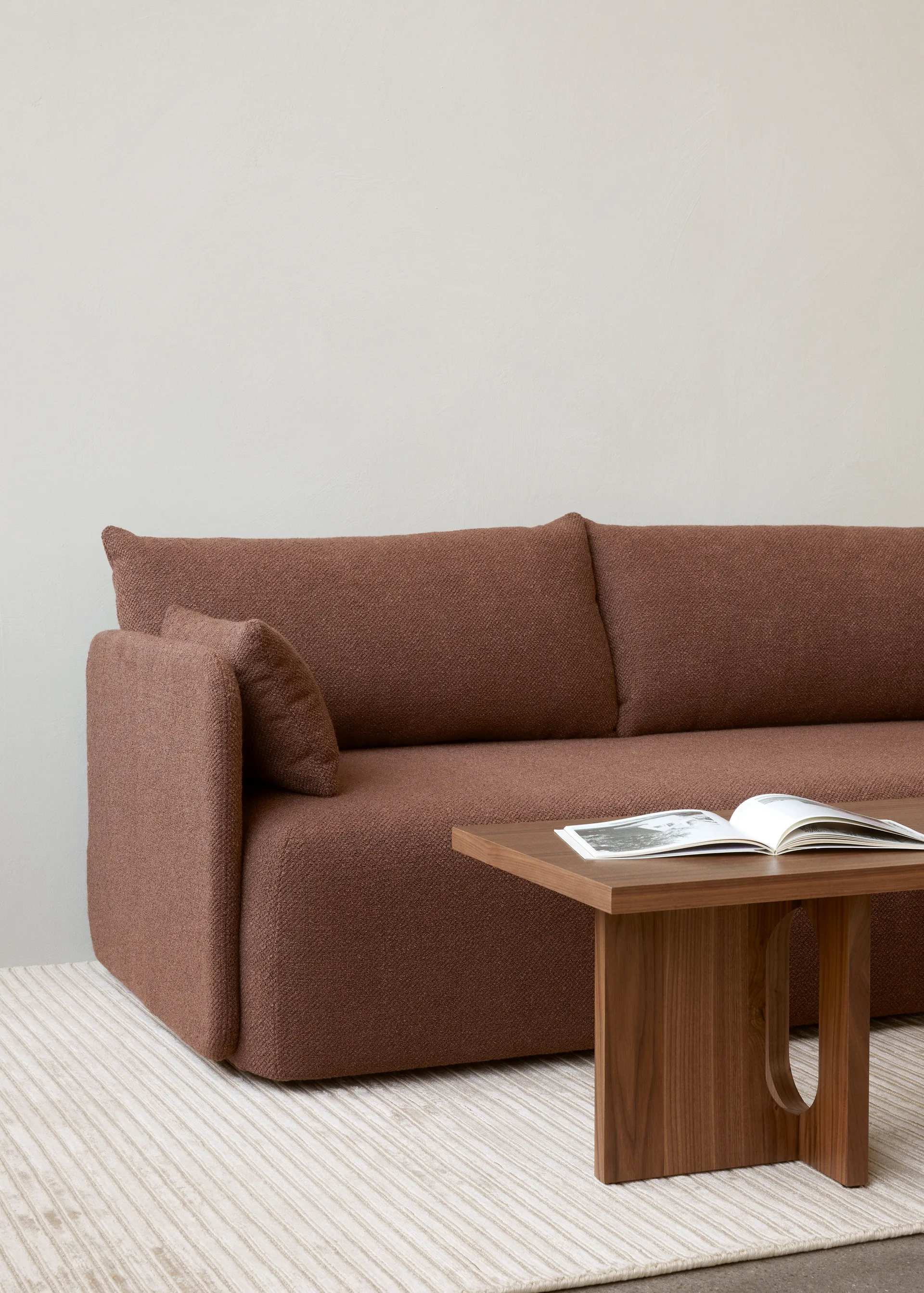 Divano 2 posti Offset, Audo Bouclé 08 Bordeaux Audo Copenhagen