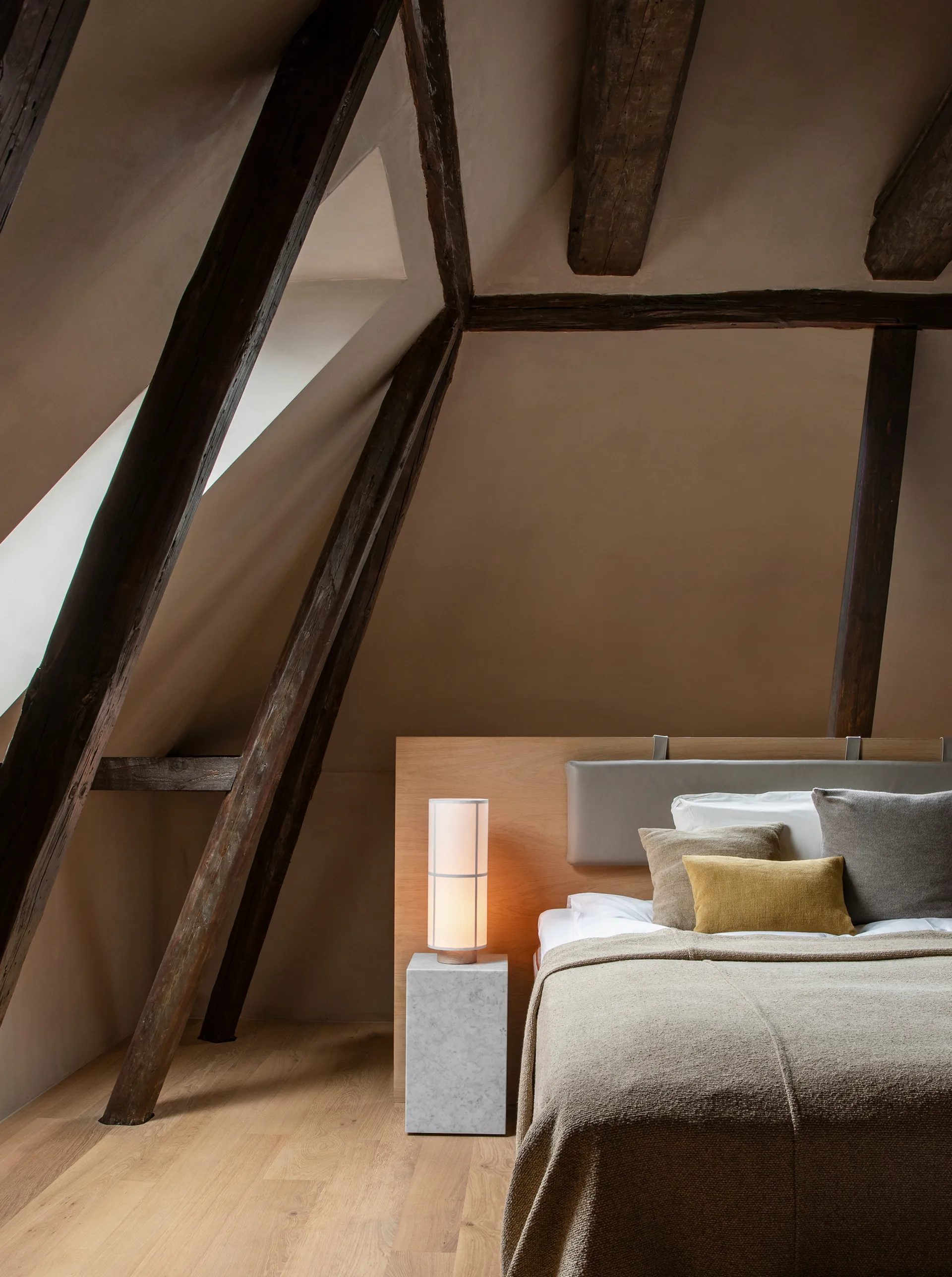 Lampada da tavolo Hashira , Raw Audo Copenhagen