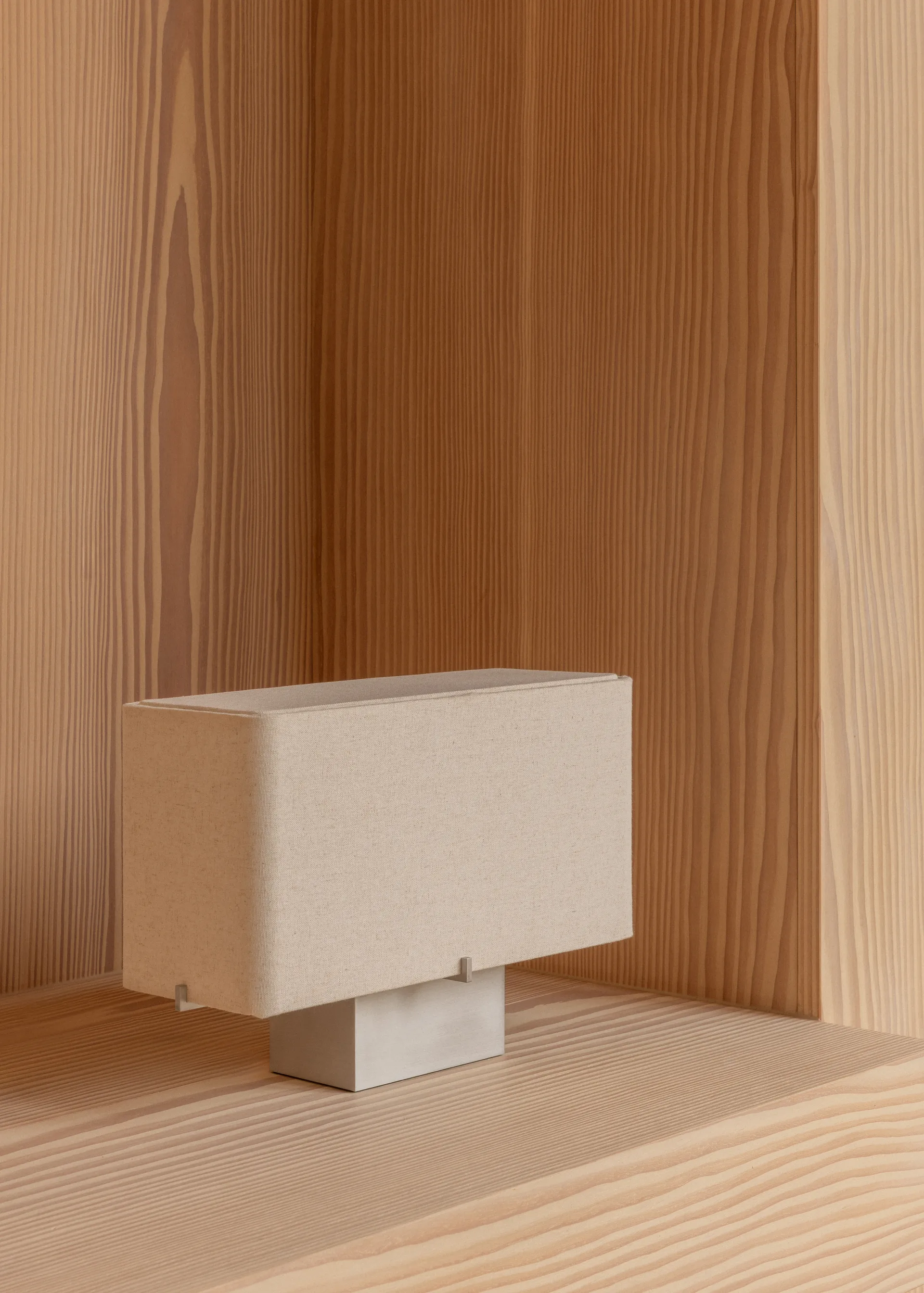 Lampada da tavolo Nonna 24 cm, Alluminio spazzolato-sabbia Audo Copenhagen