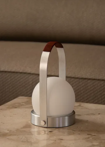 Lampada da tavolo portatile Carrie - Alluminio spazzolato - Audo Copenhagen