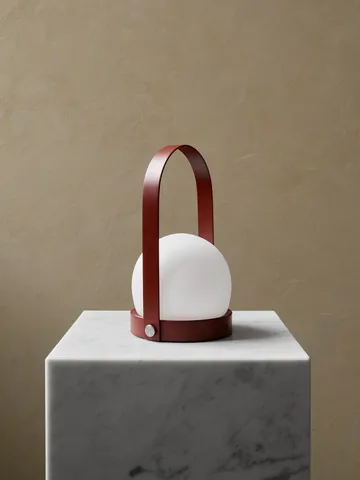 Lampada da tavolo portatile Carrie - Burned red - Audo Copenhagen
