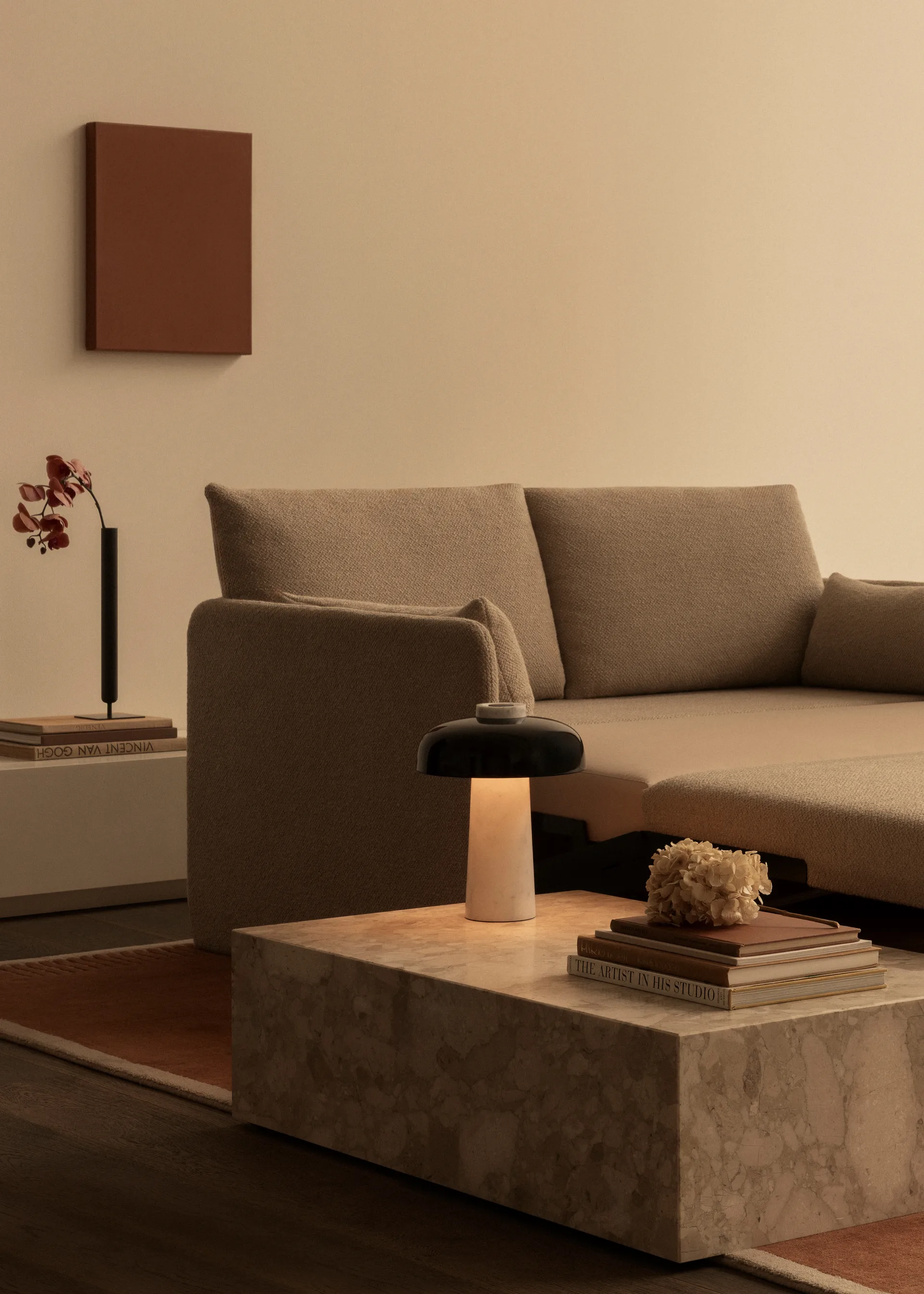 Lampada da tavolo Reverse 30 cm, Carrara-black Audo Copenhagen