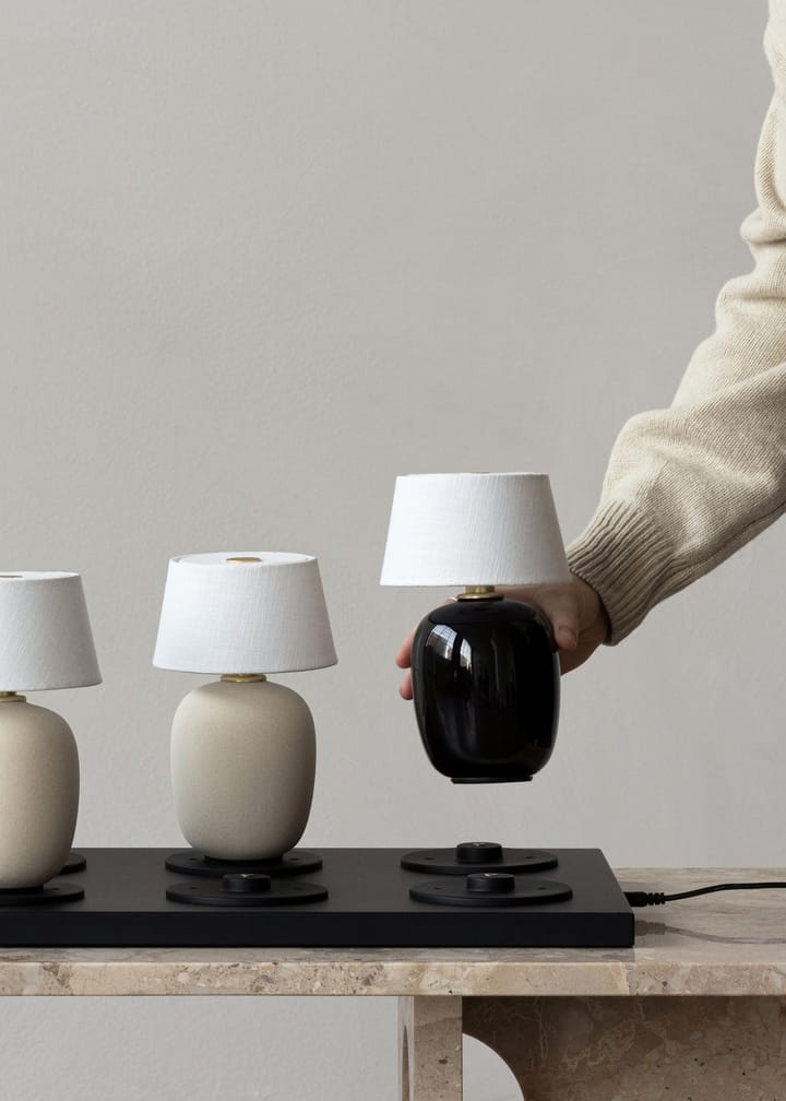 Lampada da tavolo Torso portatile, Nero Audo Copenhagen