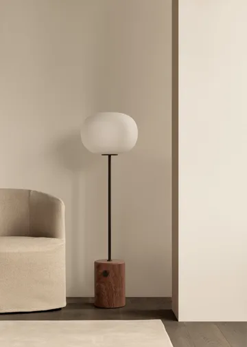 Lampada da terra JWDA - Red travertine, 130 cm - Audo Copenhagen