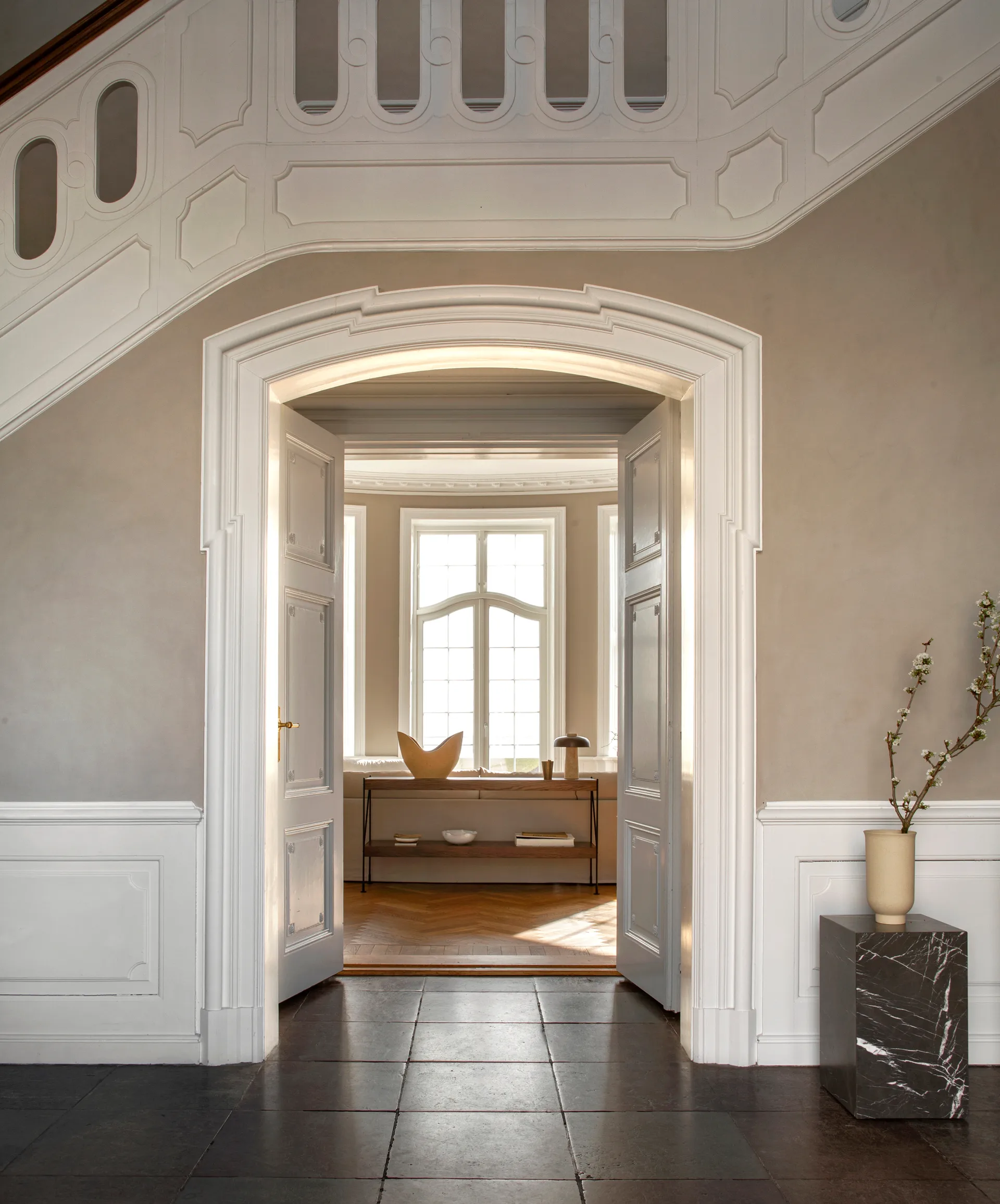 Plinth tall tavolino 30x30x51 cm, Brown Audo Copenhagen