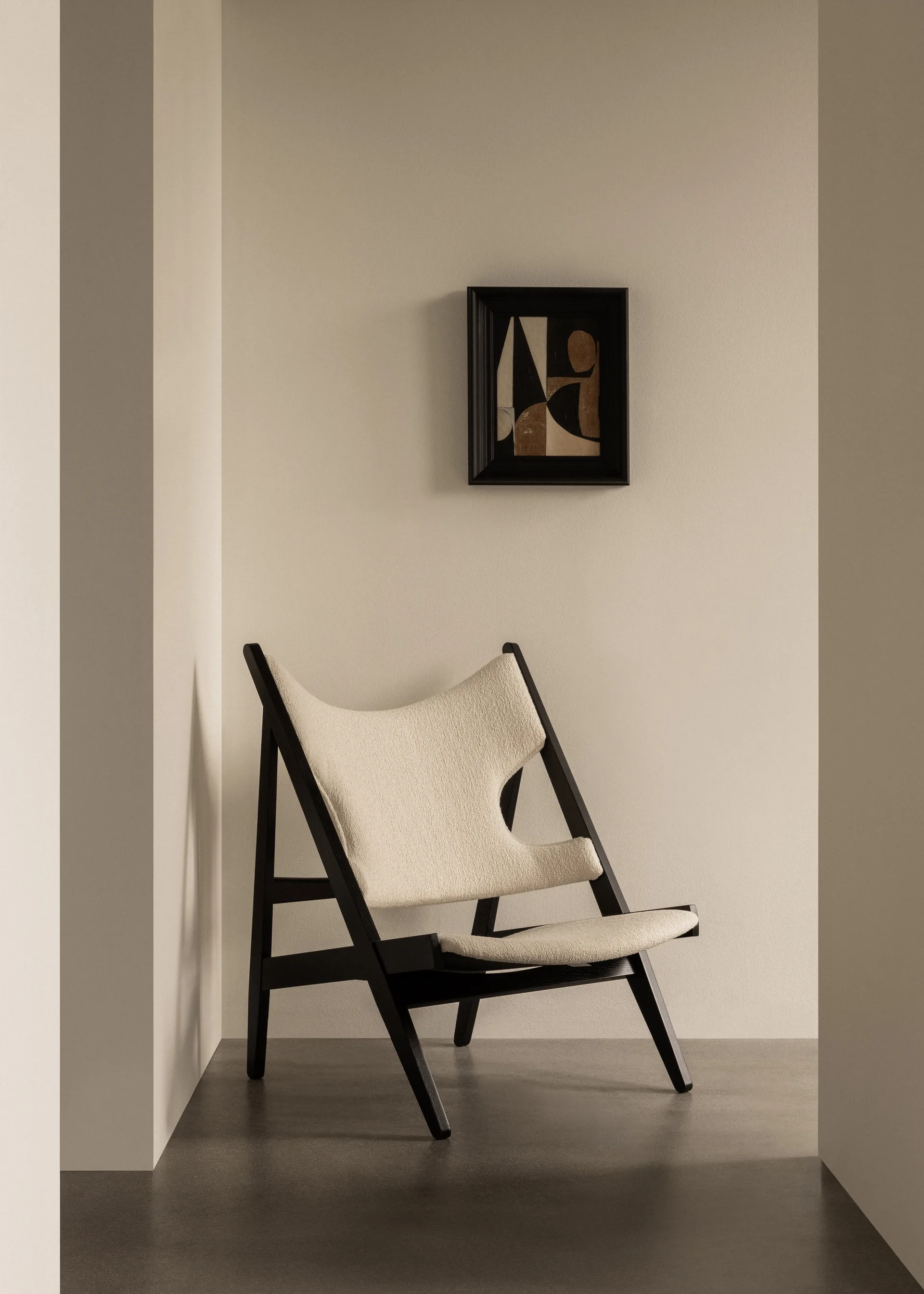 Poltrona lounge Knitting, Barnum Bouclé 24-rovere nero Audo Copenhagen