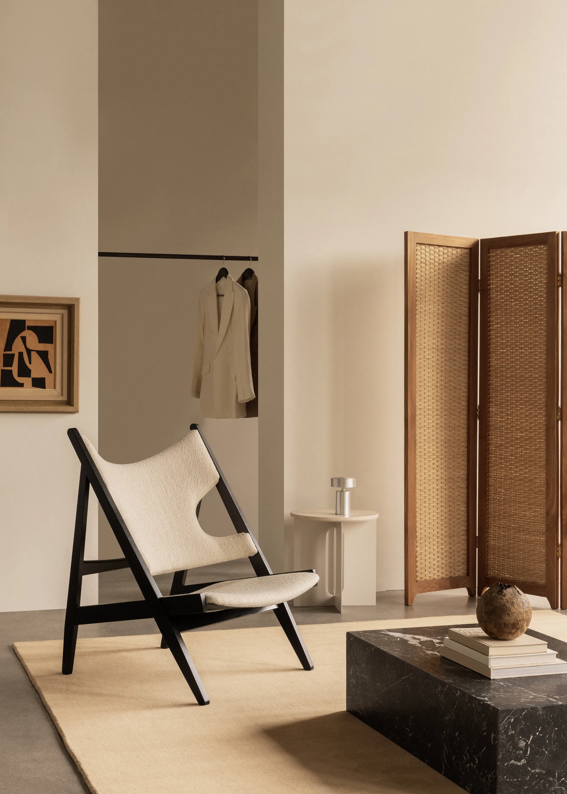 Poltrona lounge Knitting, Barnum Bouclé 24-rovere nero Audo Copenhagen